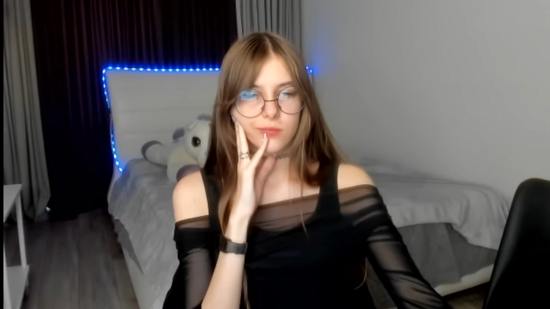 Gallery image thumbnail from BeataNorr's myfreecams stream on, 08/18/2025, 16:34 image 6 of 20