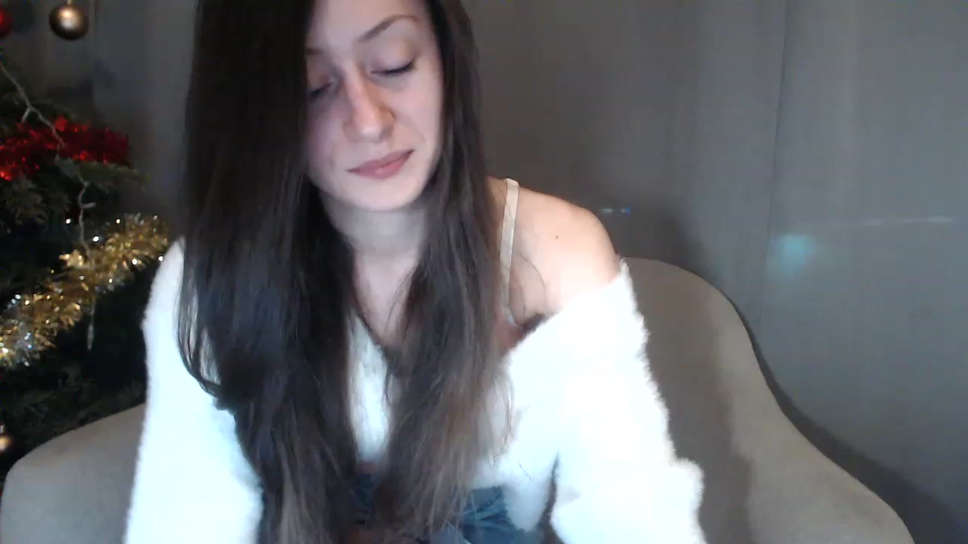 Gallery image thumbnail from BeatriceCapri's myfreecams stream on, 12/26/2022, 02:30 image 12 of 20