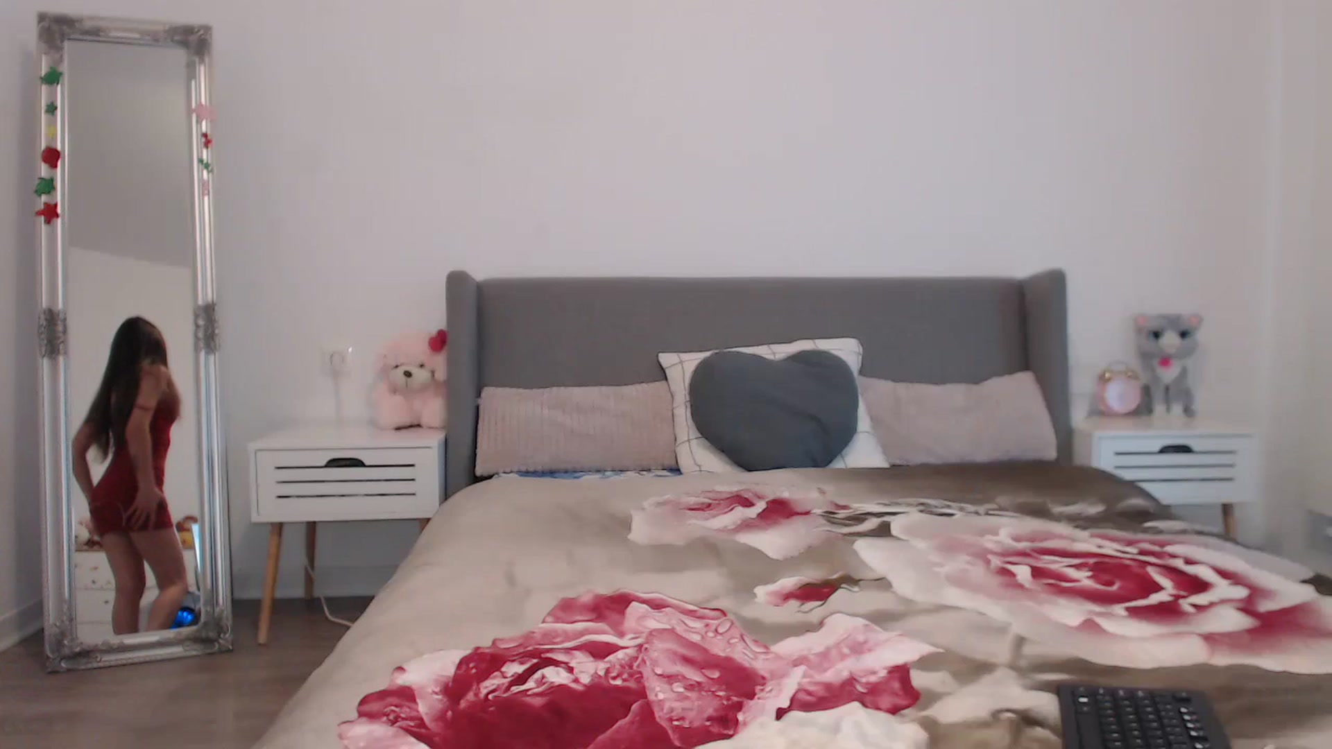 Gallery image thumbnail from BeatriceCapri's myfreecams stream on, 01/03/2024, 12:56 image 1 of 20