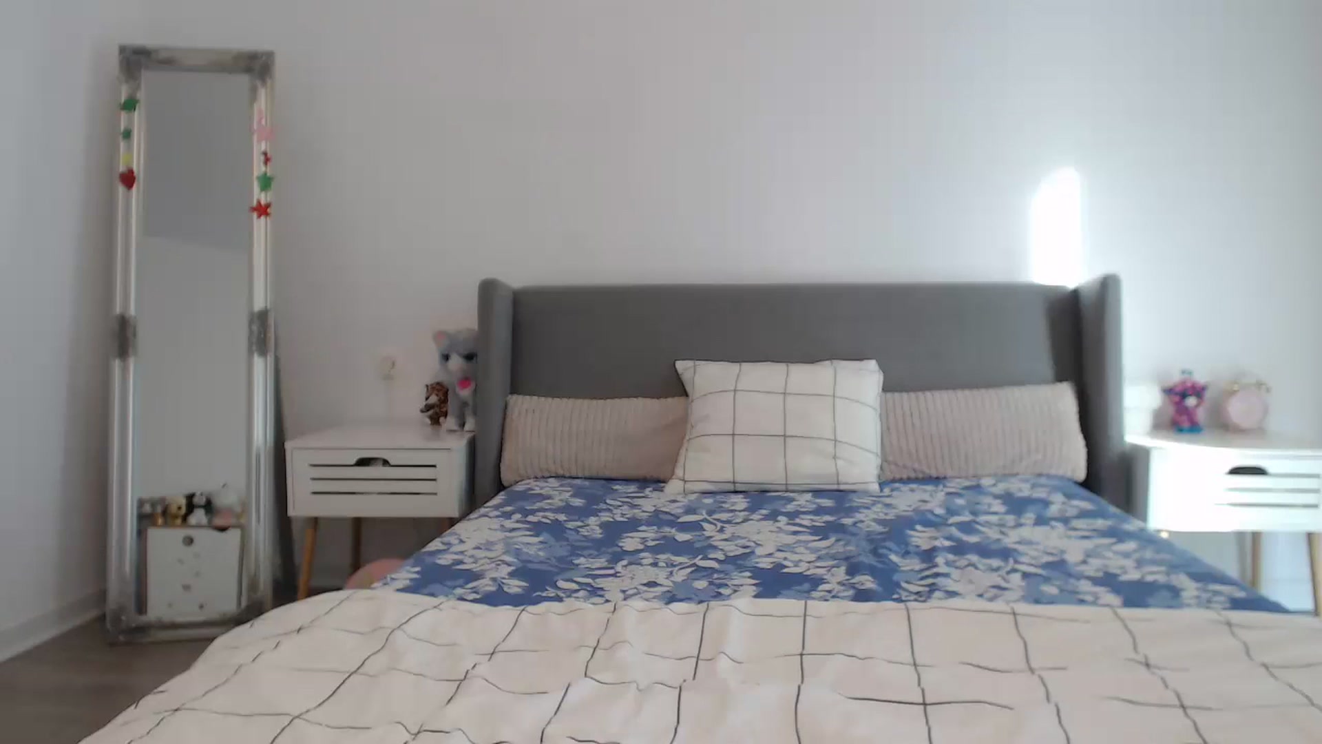 Gallery image thumbnail from BeatriceCapri's myfreecams stream on, 01/25/2024, 12:19 image 6 of 20