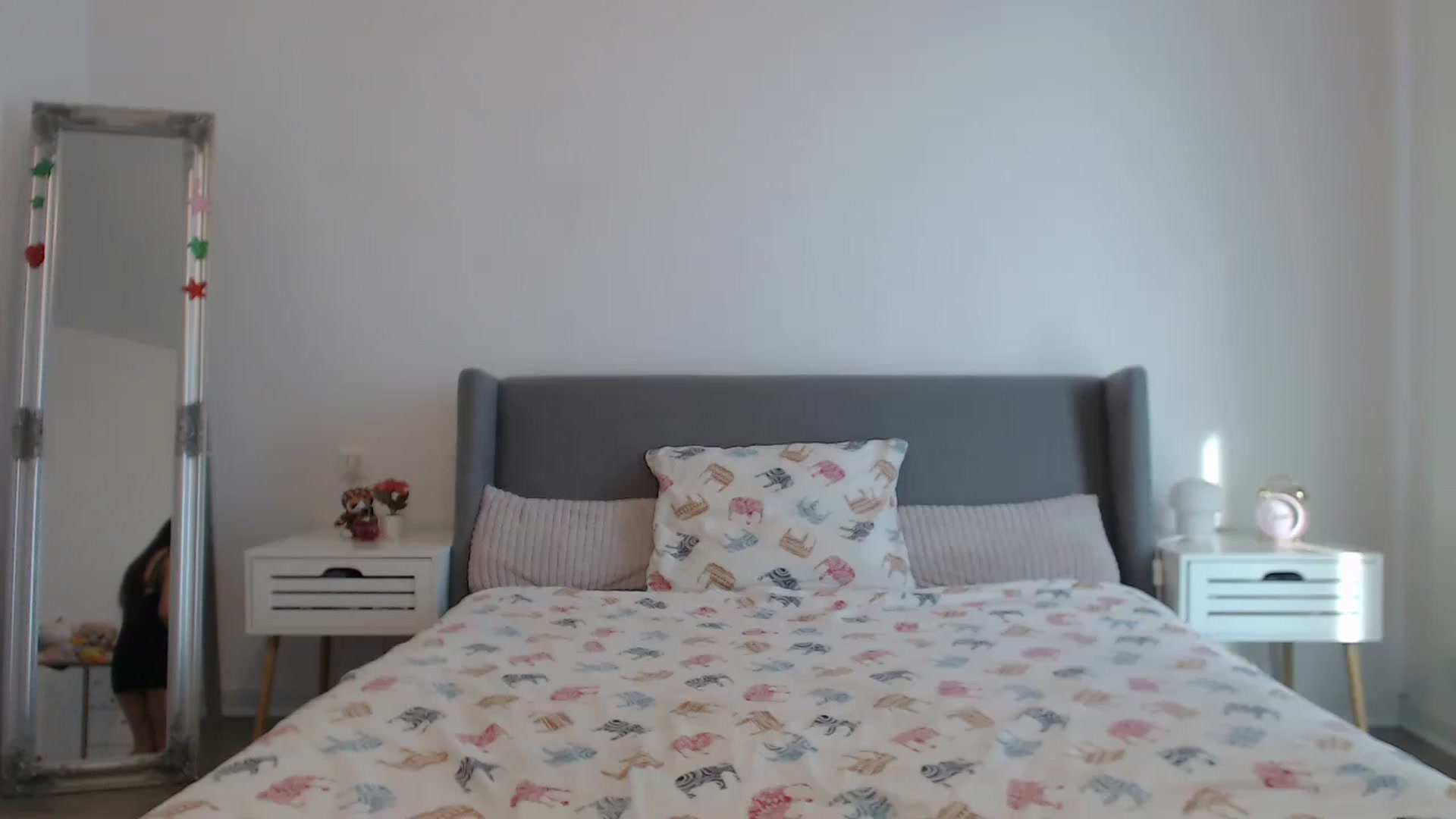 Gallery image thumbnail from BeatriceCapri's myfreecams stream on, 02/19/2024, 12:33 image 13 of 20