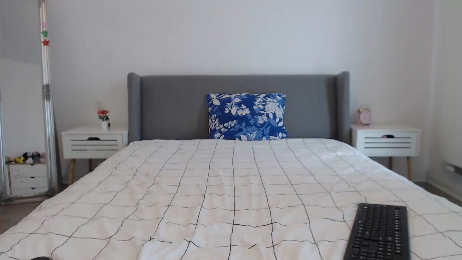Gallery image thumbnail from BeatriceCapri's myfreecams stream on, 03/25/2024, 12:41 image 9 of 20