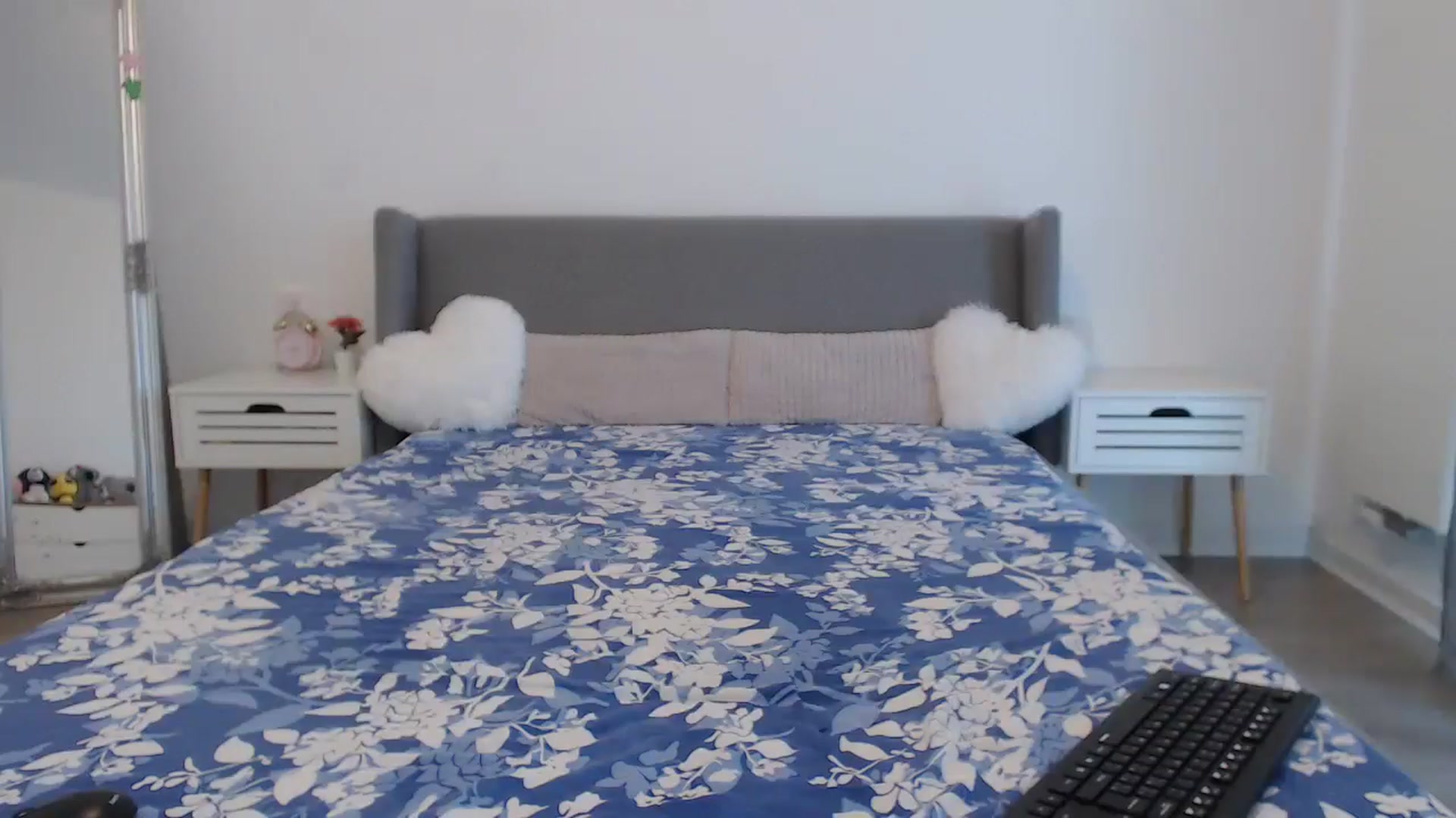 Gallery image thumbnail from BeatriceCapri's myfreecams stream on, 05/16/2024, 12:47 image 10 of 20