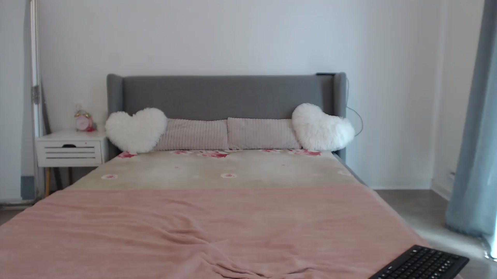 Gallery image thumbnail from BeatriceCapri's myfreecams stream on, 10/01/2024, 10:32 image 19 of 20