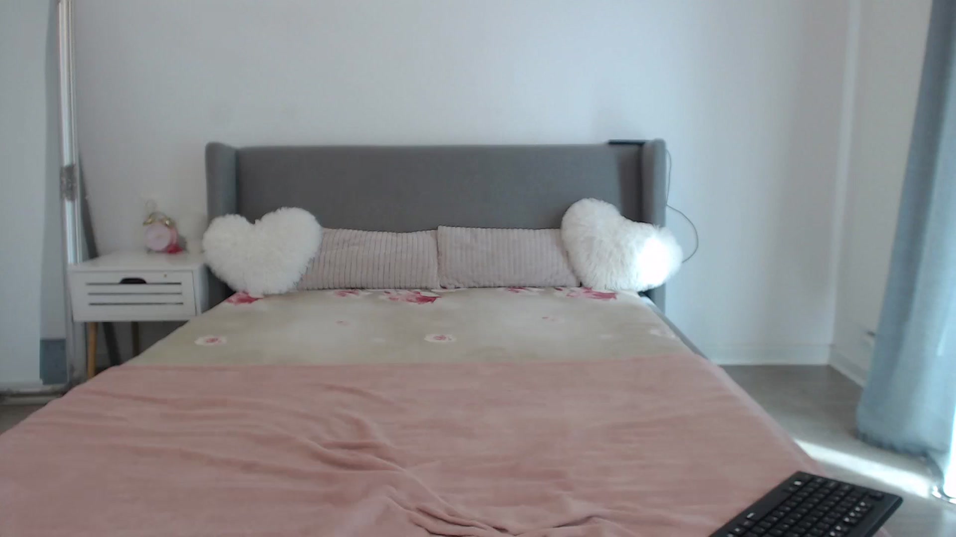 Gallery image thumbnail from BeatriceCapri's myfreecams stream on, 10/01/2024, 10:32 image 18 of 20