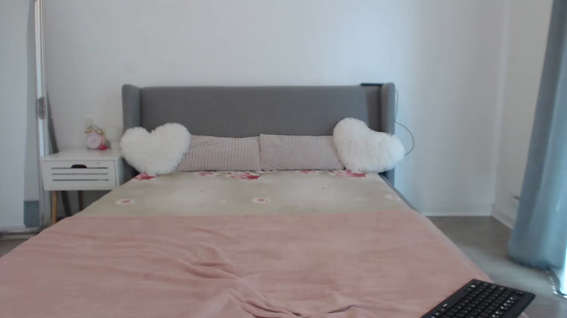 Gallery image thumbnail from BeatriceCapri's myfreecams stream on, 10/01/2024, 10:32 image 16 of 20