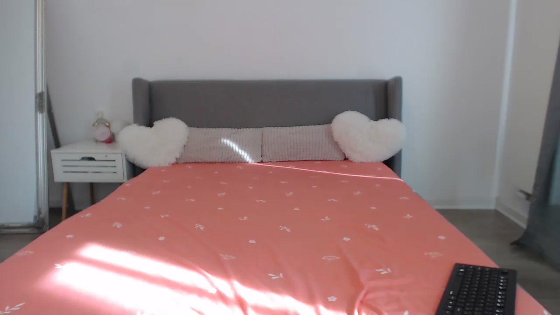 Gallery image thumbnail from BeatriceCapri's myfreecams stream on, 10/22/2024, 09:52 image 10 of 20