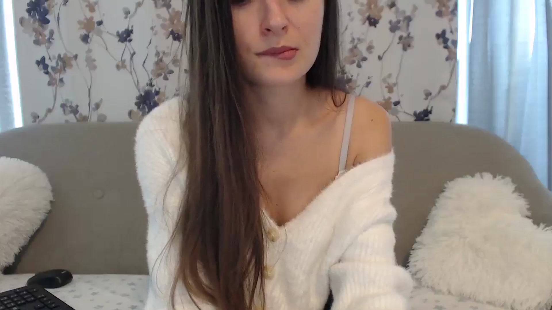 Gallery image thumbnail from BeatriceCapri's myfreecams stream on, 11/20/2024, 11:34 image 16 of 20