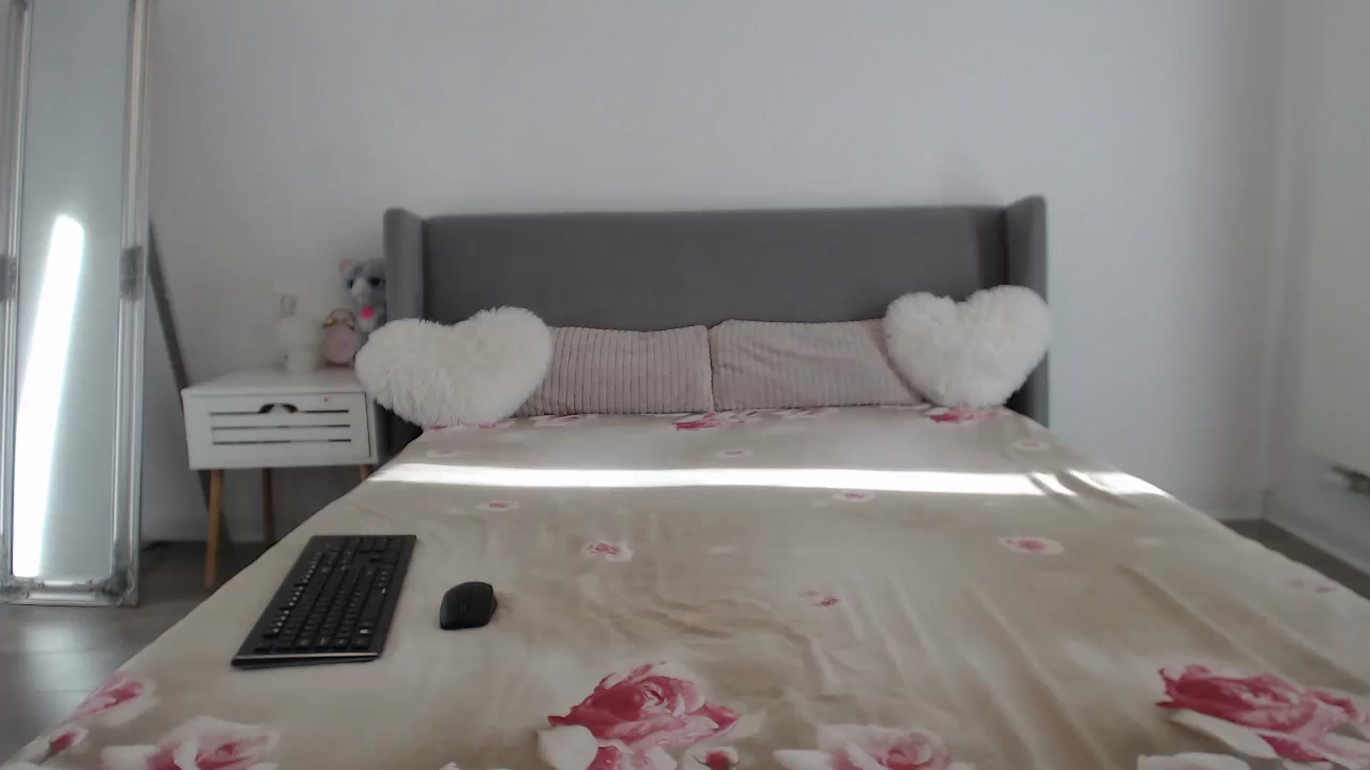Gallery image thumbnail from BeatriceCapri's myfreecams stream on, 12/16/2024, 09:05 image 5 of 20