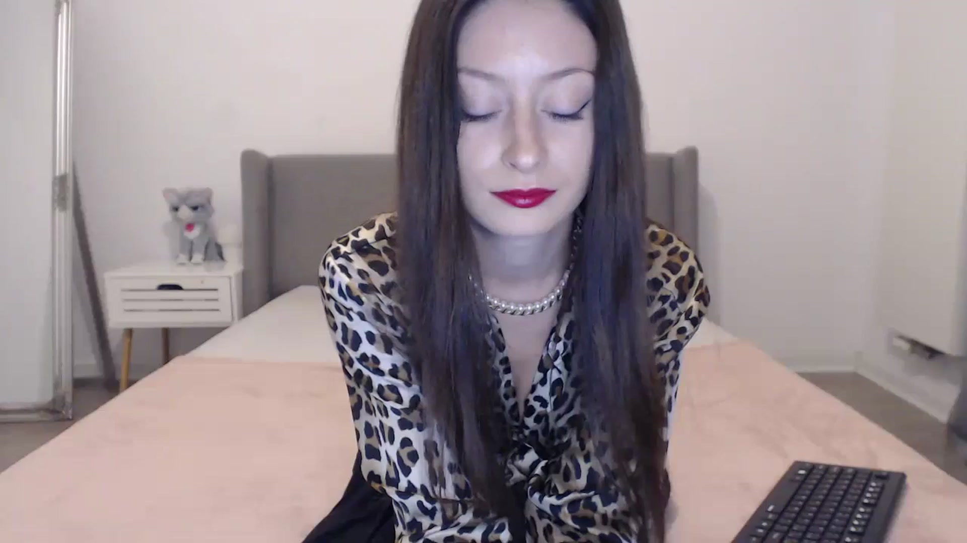 Gallery image thumbnail from BeatriceCapri's myfreecams stream on, 12/30/2024, 16:18 image 12 of 20