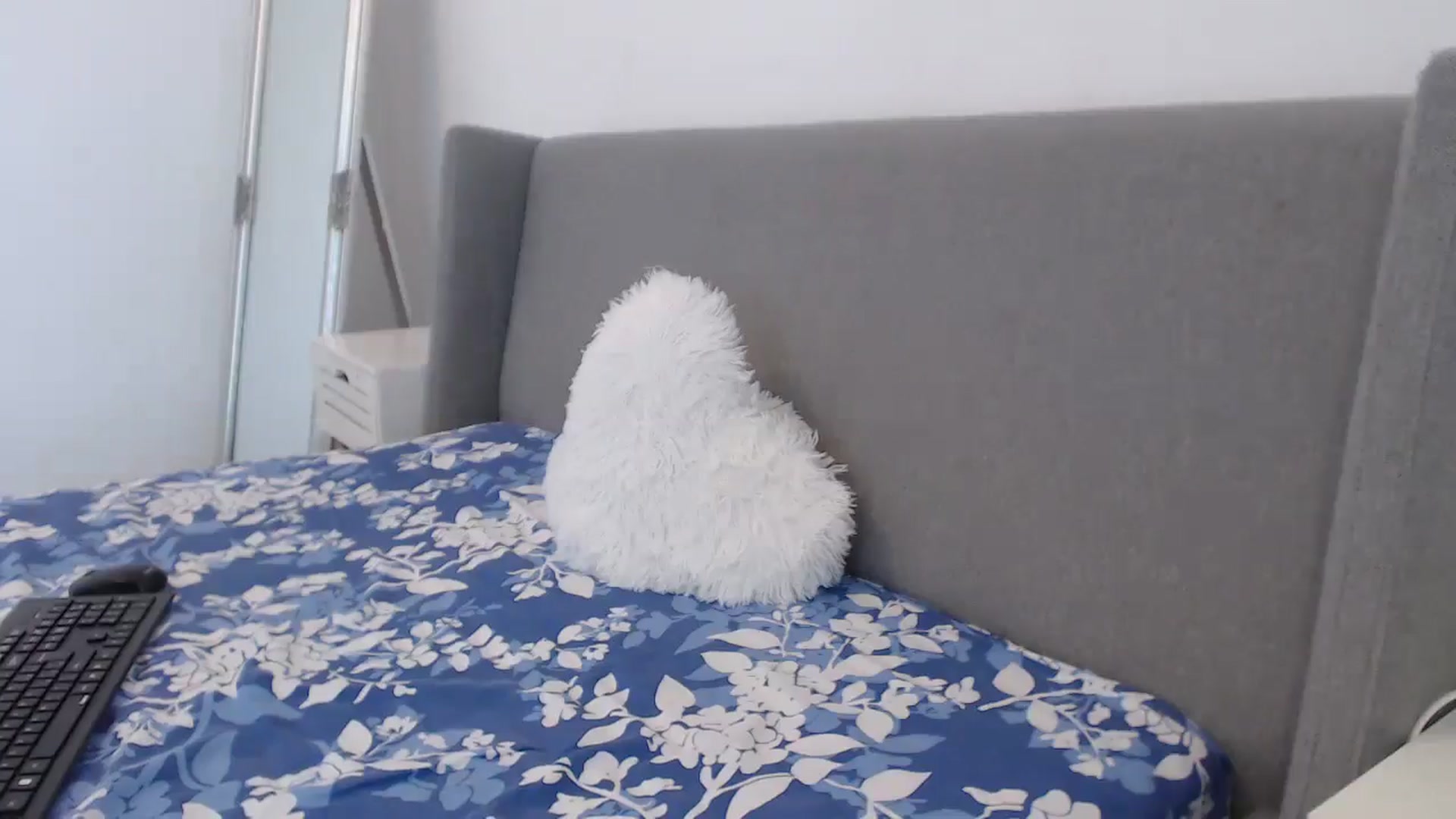 Gallery image thumbnail from BeatriceCapri's myfreecams stream on, 02/19/2025, 12:46 image 12 of 20