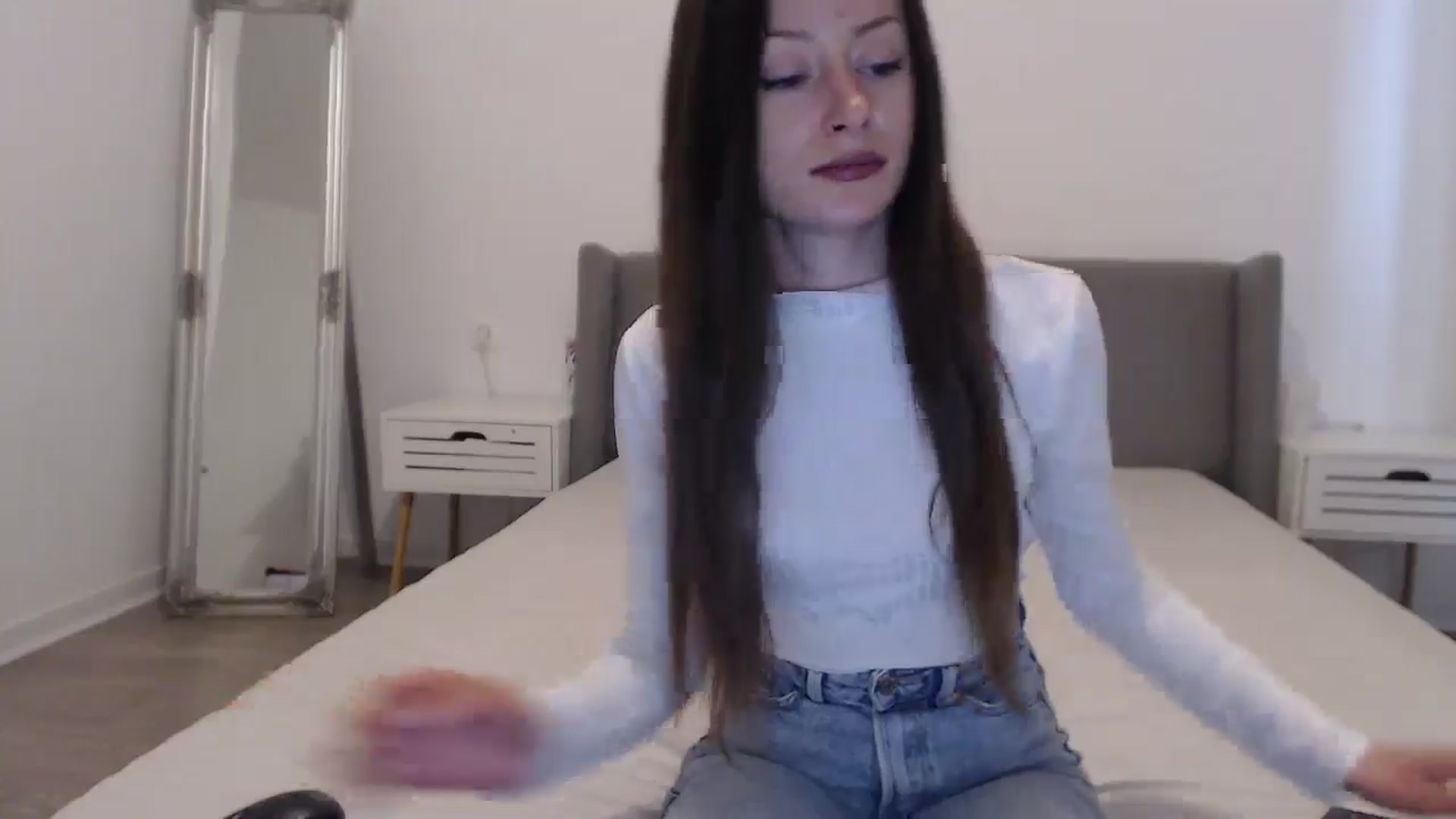 Gallery image thumbnail from BeatriceCapri's myfreecams stream on, 03/31/2025, 14:04 image 19 of 20