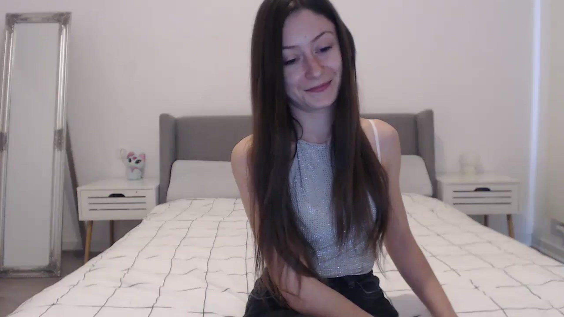 Gallery image thumbnail from BeatriceCapri's myfreecams stream on, 04/18/2025, 12:14 image 17 of 20
