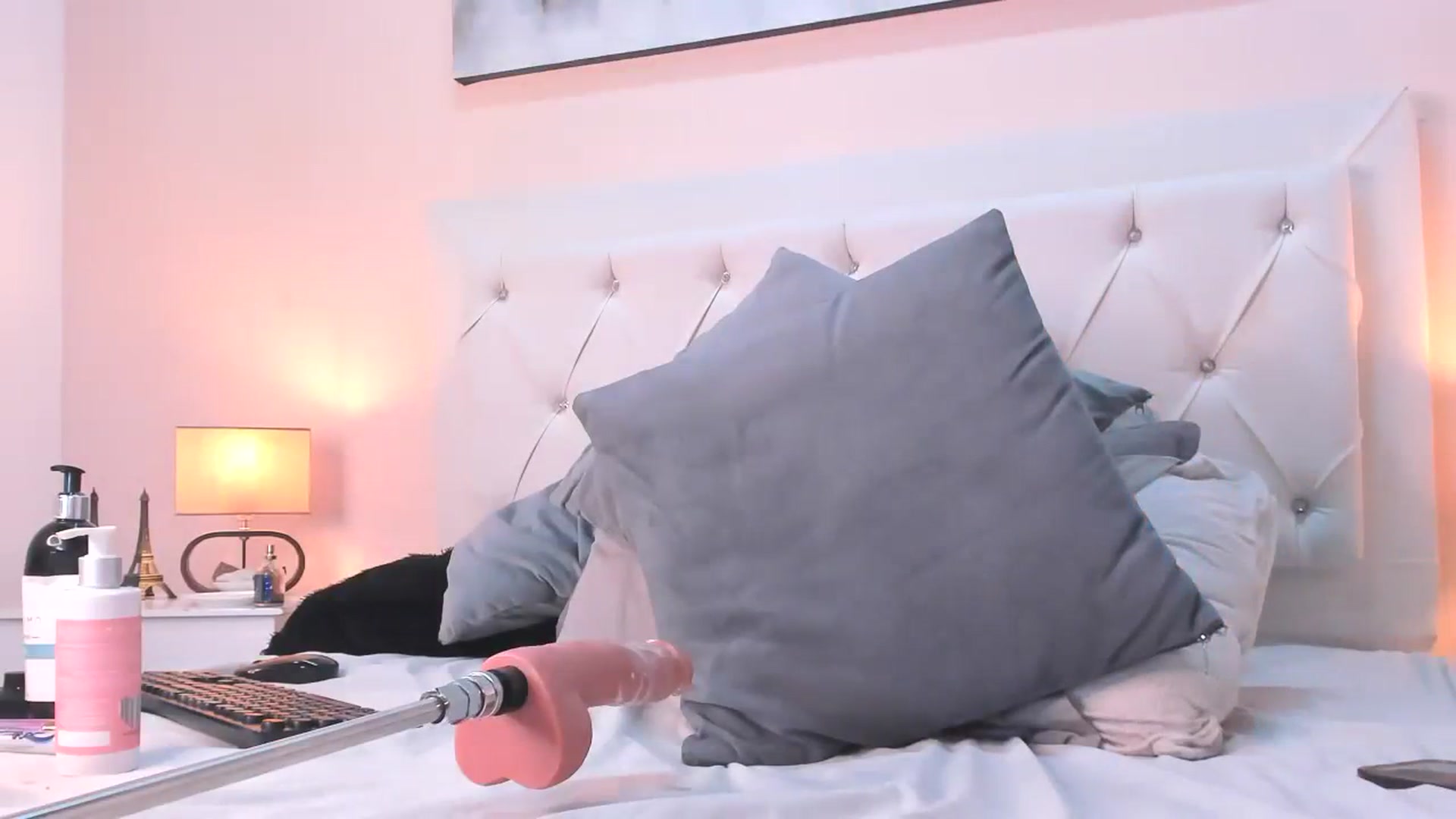 Gallery image thumbnail from BeatriceMon's myfreecams stream on, 12/26/2023, 24:14 image 13 of 20