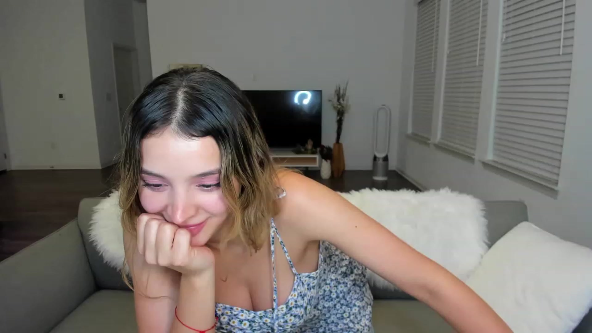 Gallery image thumbnail from BeatrixNova's myfreecams stream on, 07/26/2023, 06:36 image 9 of 20