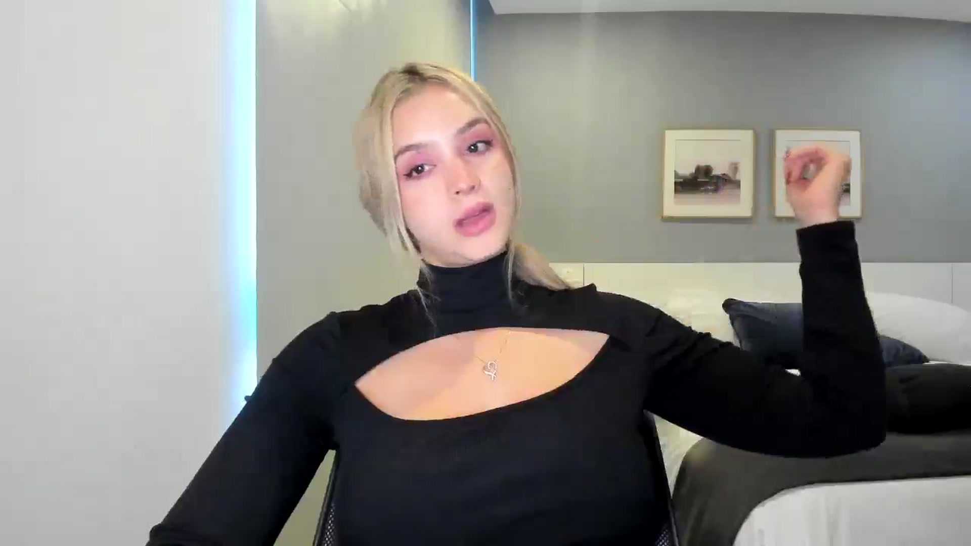 Gallery image thumbnail from BeatrixNova's myfreecams stream on, 01/30/2025, 22:37 image 6 of 20