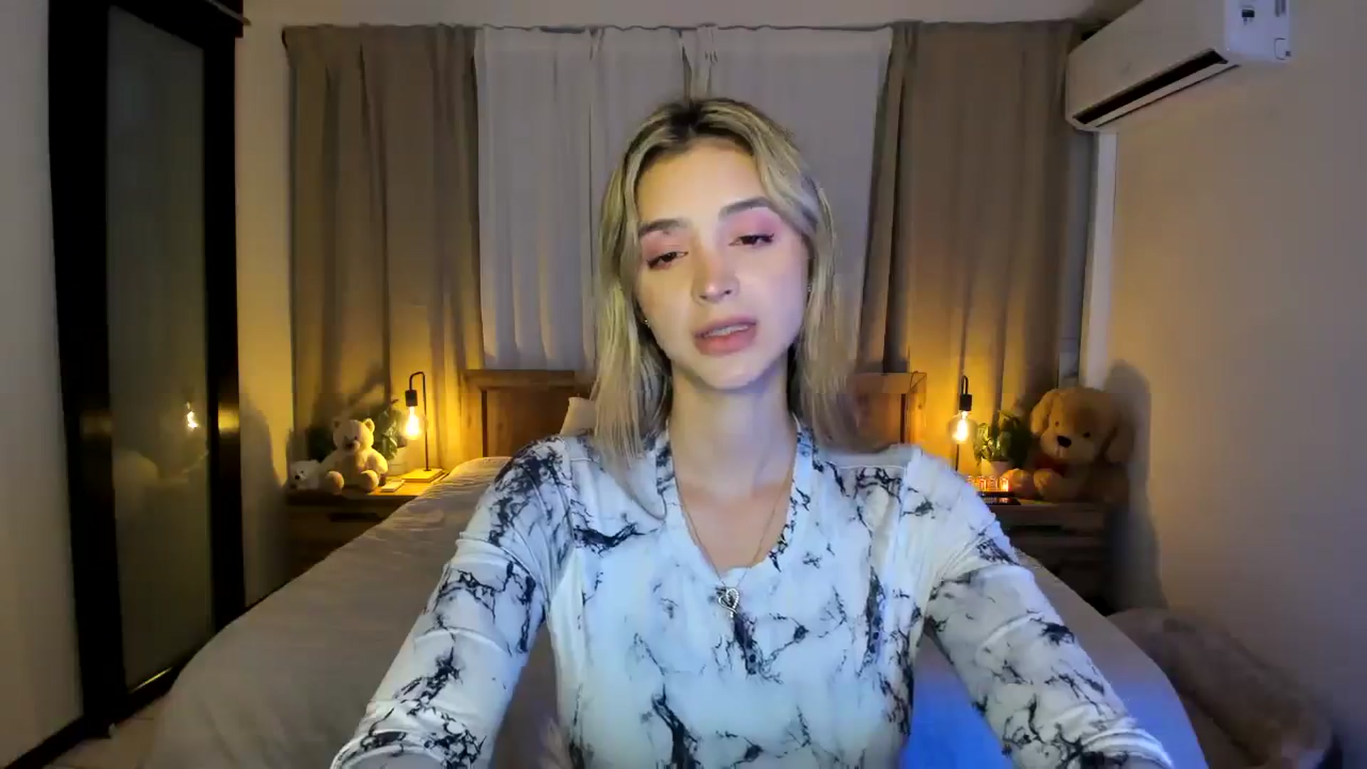 Gallery image thumbnail from BeatrixNova's myfreecams stream on, 02/25/2026, 23:43 image 19 of 20