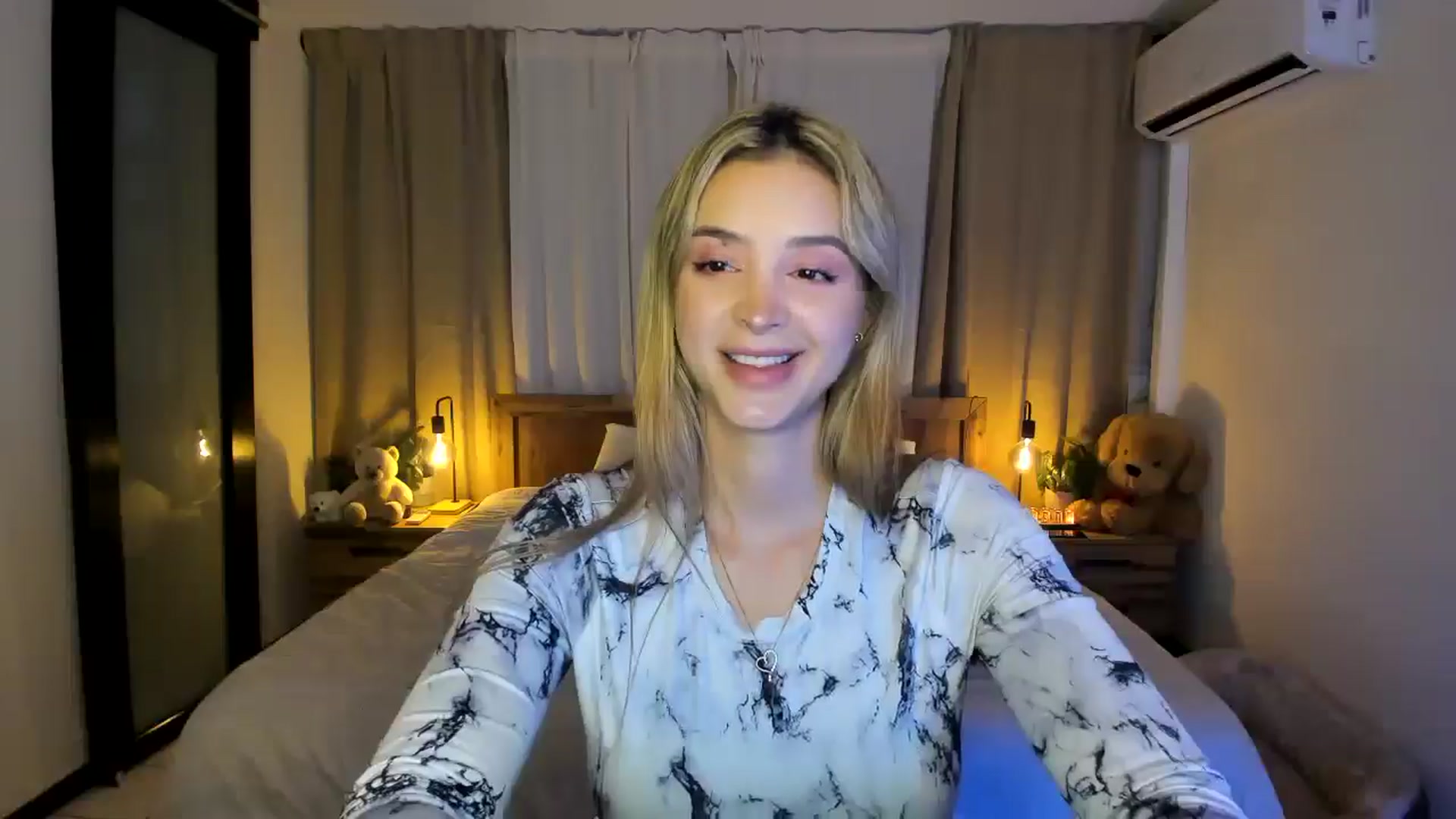 Gallery image thumbnail from BeatrixNova's myfreecams stream on, 02/25/2026, 23:43 image 5 of 20