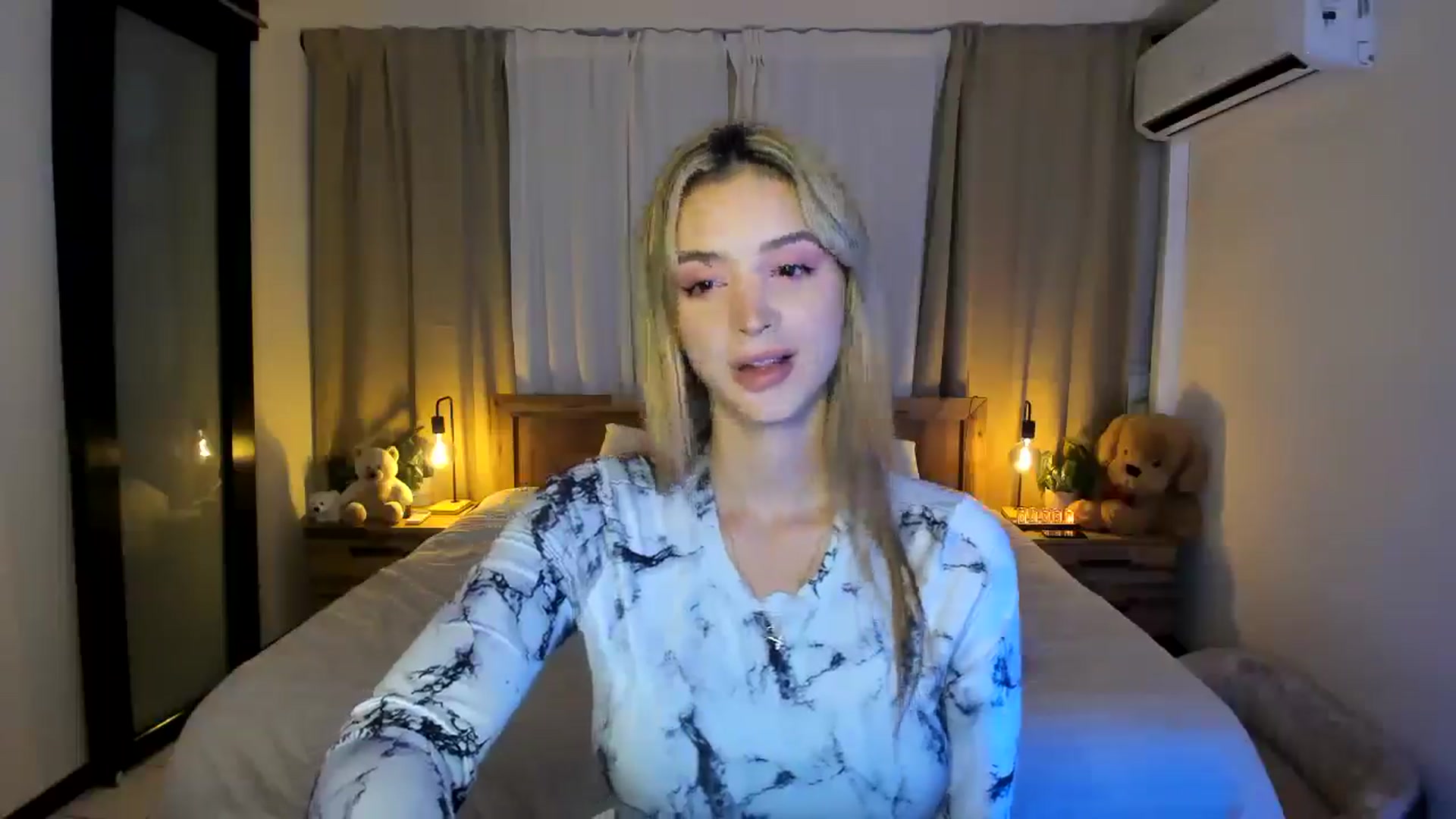 Gallery image thumbnail from BeatrixNova's myfreecams stream on, 02/25/2026, 23:43 image 6 of 20