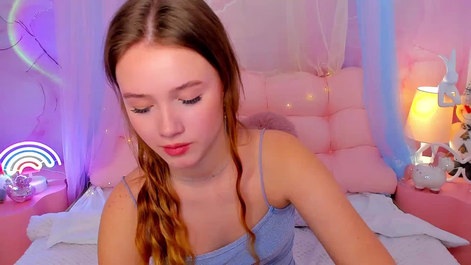 Gallery image thumbnail from Beatrizz's myfreecams stream on, 12/24/2025, 07:20 image 12 of 20