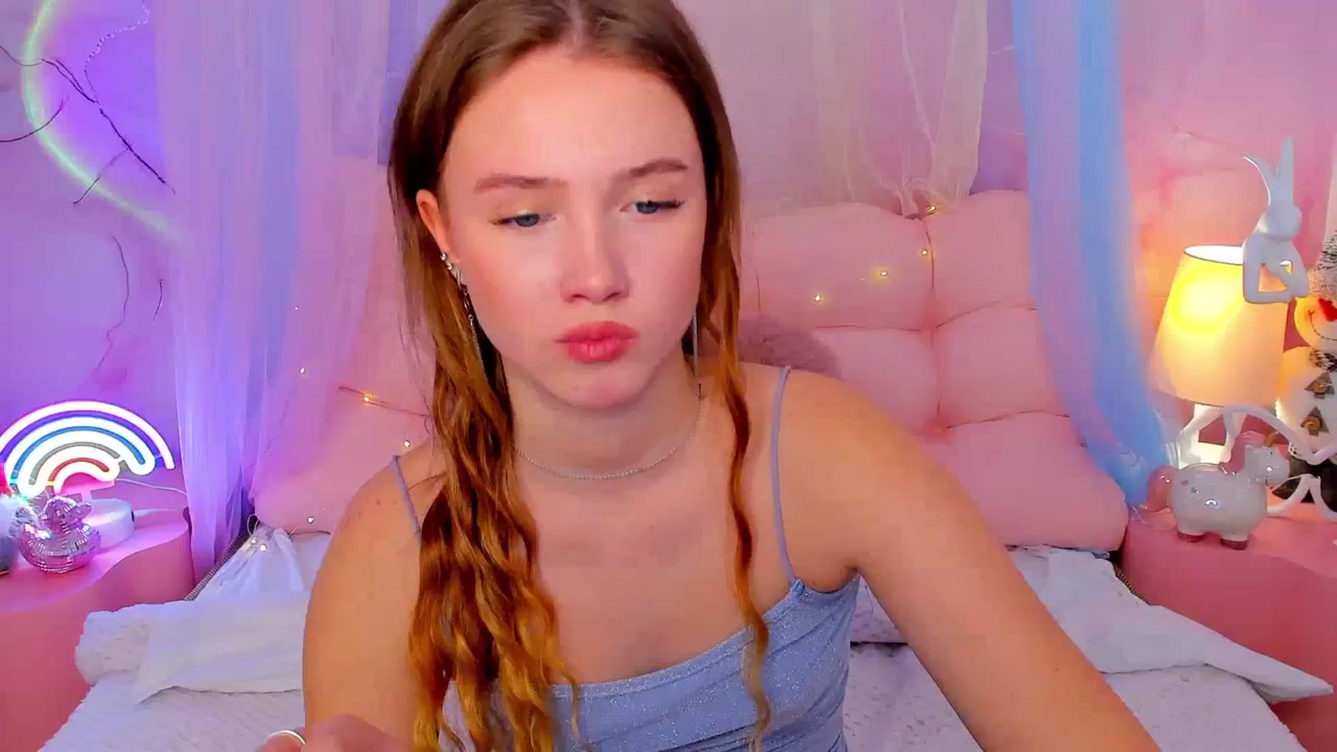 Gallery image thumbnail from Beatrizz's myfreecams stream on, 12/24/2025, 07:20 image 14 of 20