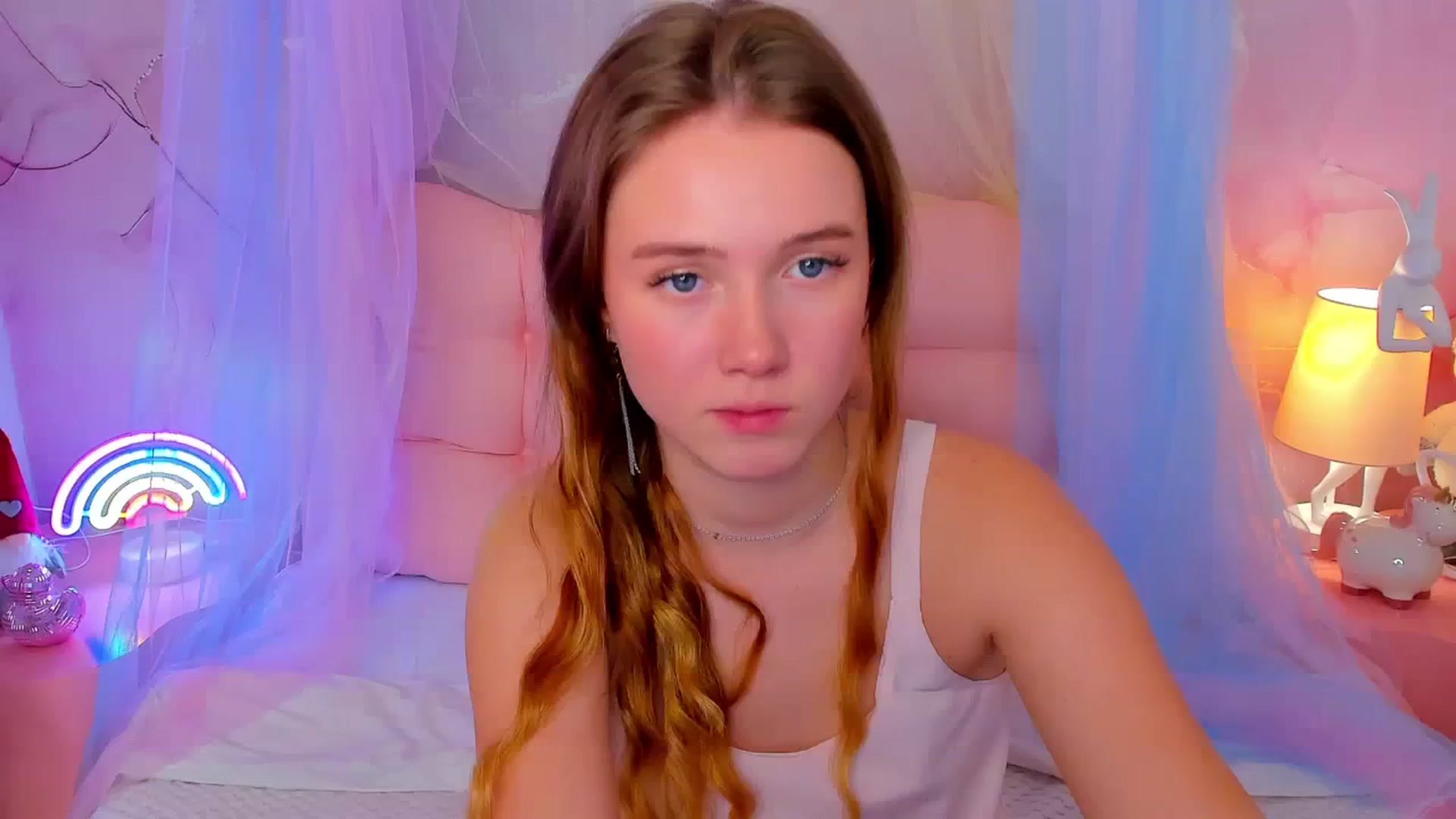 Gallery image thumbnail from Beatrizz's myfreecams stream on, 12/25/2025, 16:49 image 6 of 20