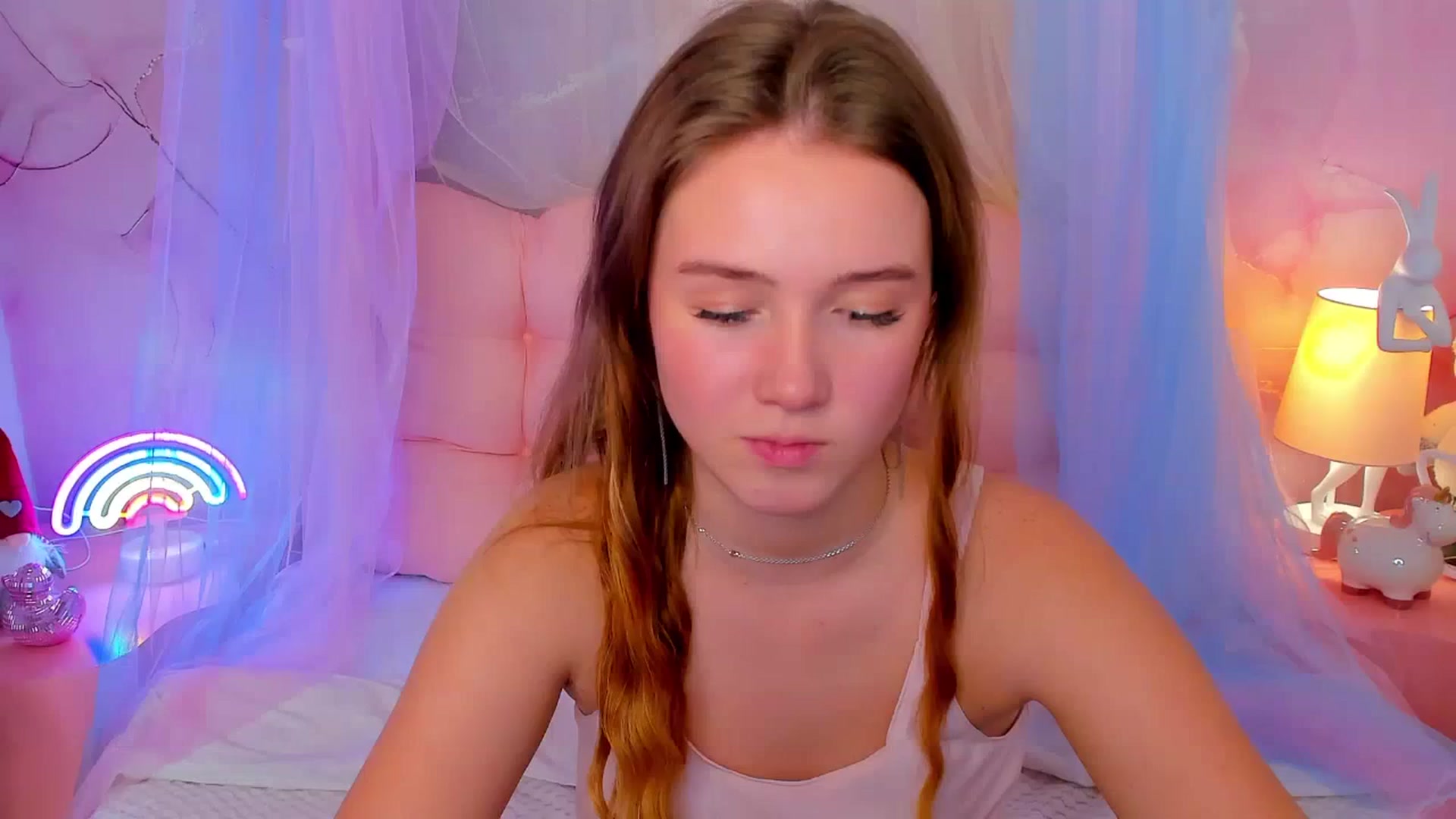 Gallery image thumbnail from Beatrizz's myfreecams stream on, 12/25/2025, 16:49 image 15 of 20