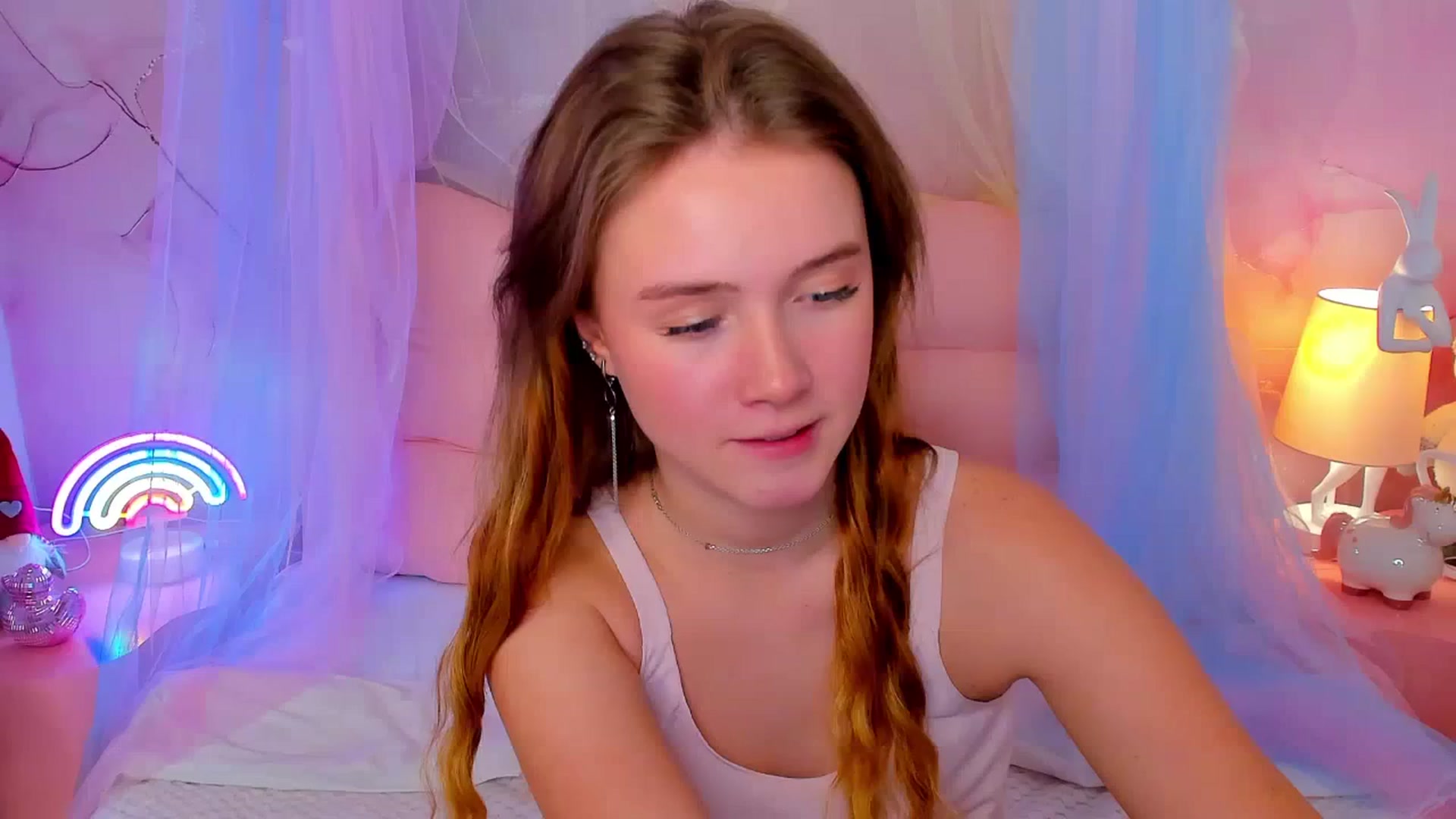 Gallery image thumbnail from Beatrizz's myfreecams stream on, 12/25/2025, 16:49 image 2 of 20