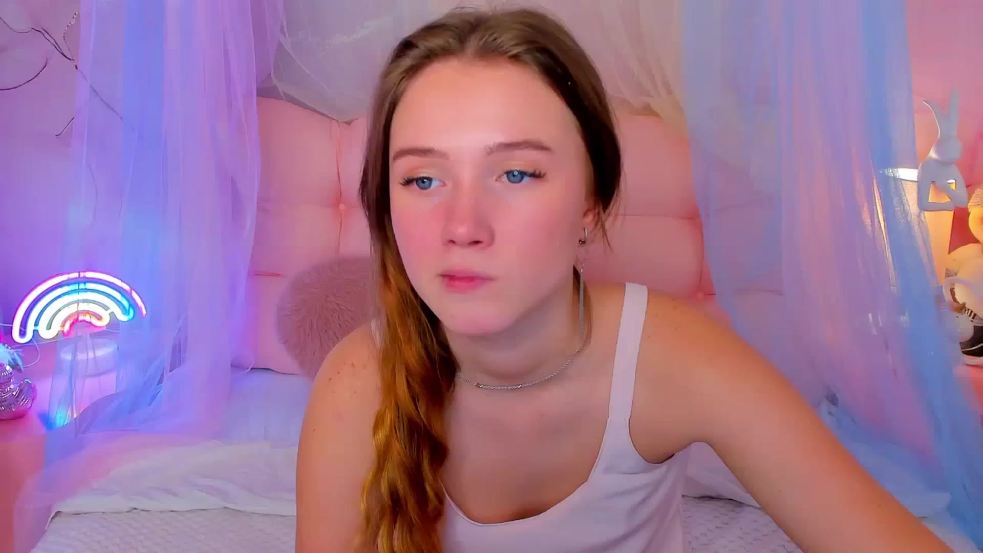 Gallery image thumbnail from Beatrizz's myfreecams stream on, 12/25/2025, 18:57 image 5 of 20
