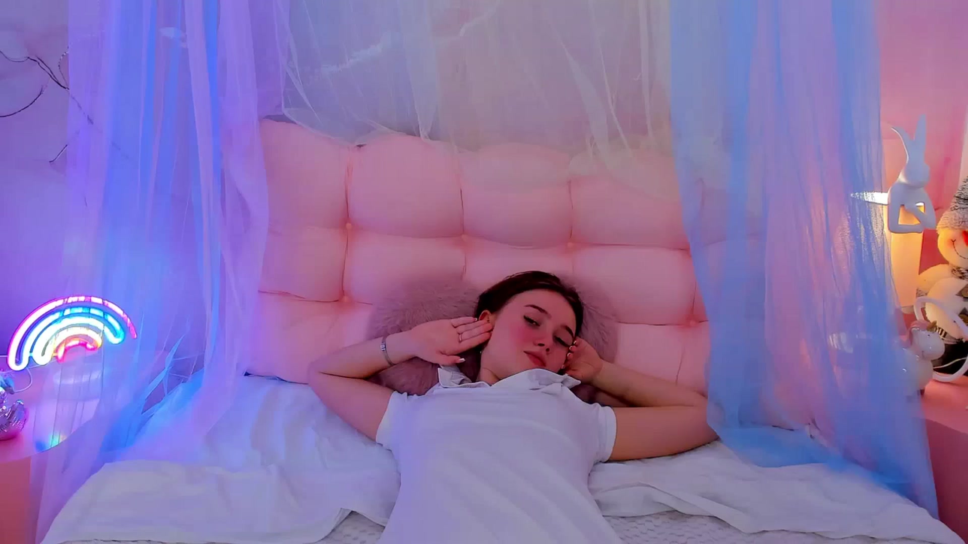 Gallery image thumbnail from Beatrizz's myfreecams stream on, 12/26/2025, 07:57 image 8 of 20