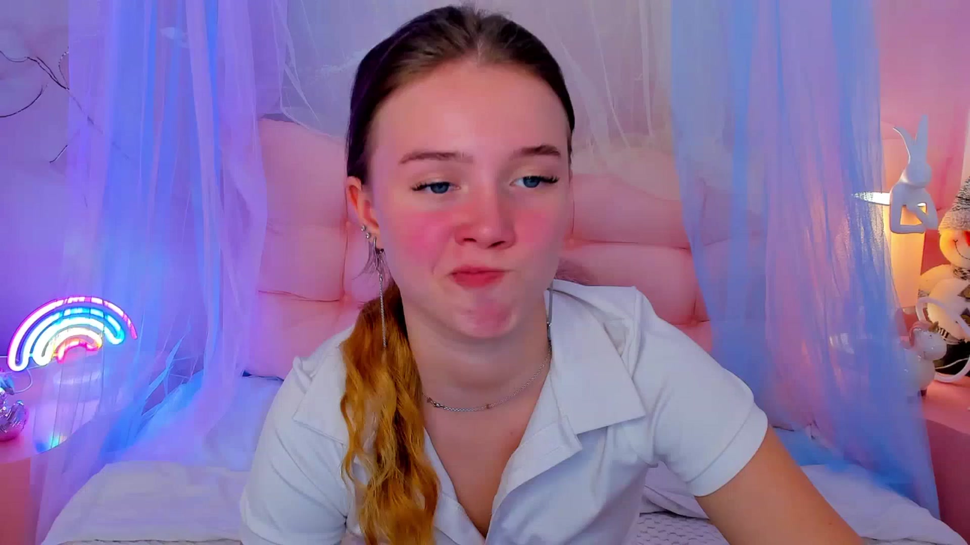 Gallery image thumbnail from Beatrizz's myfreecams stream on, 12/26/2025, 07:57 image 4 of 20