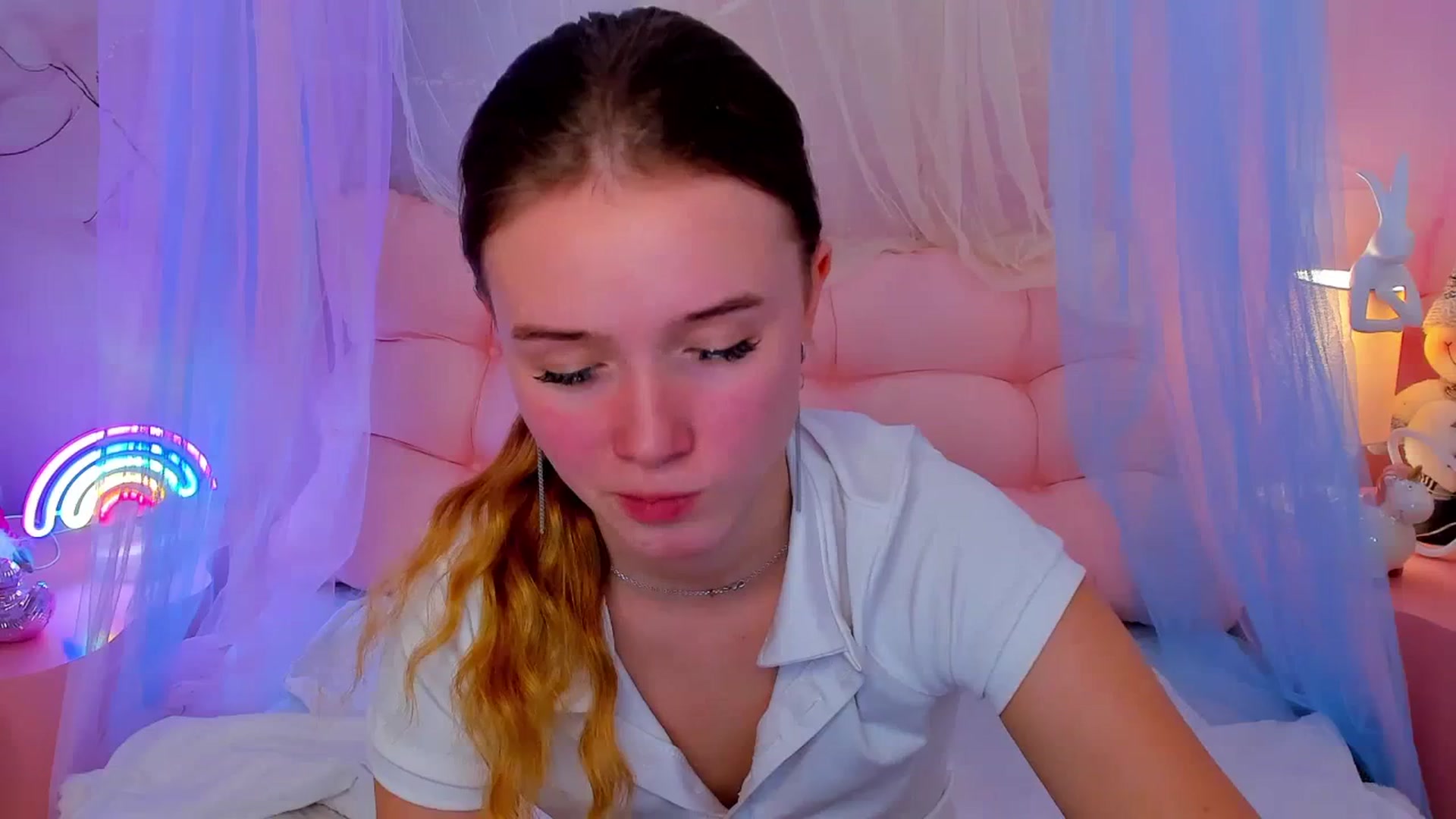 Gallery image thumbnail from Beatrizz's myfreecams stream on, 12/26/2025, 13:01 image 12 of 20