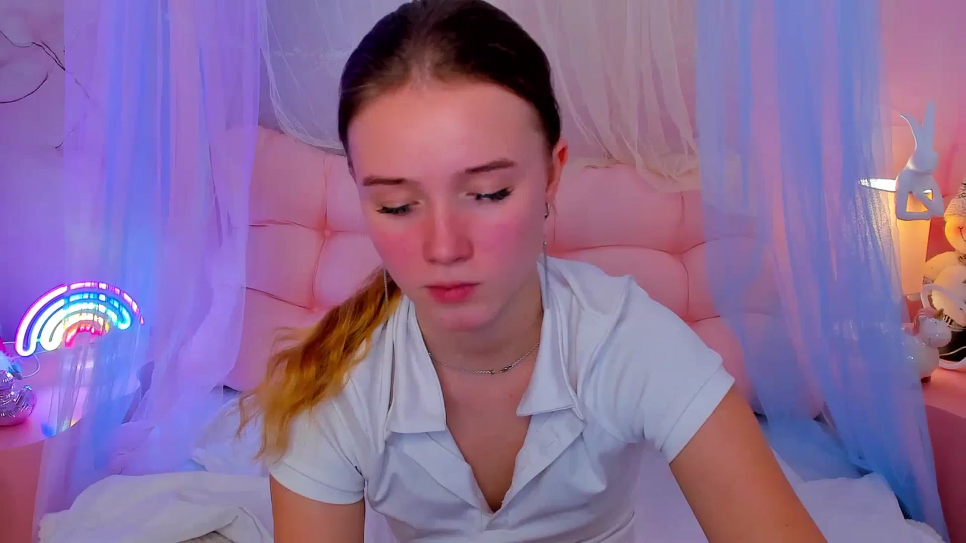 Gallery image thumbnail from Beatrizz's myfreecams stream on, 12/26/2025, 13:01 image 2 of 20
