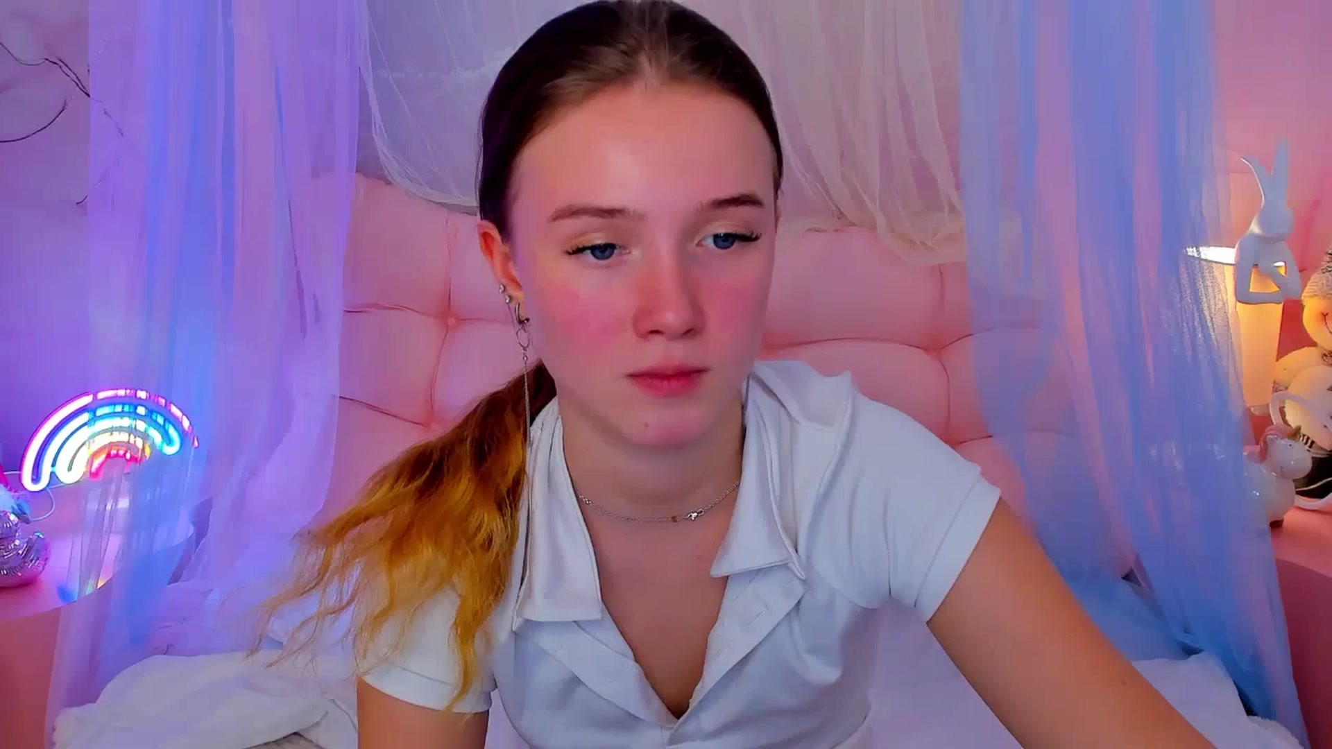 Gallery image thumbnail from Beatrizz's myfreecams stream on, 12/26/2025, 13:01 image 6 of 20