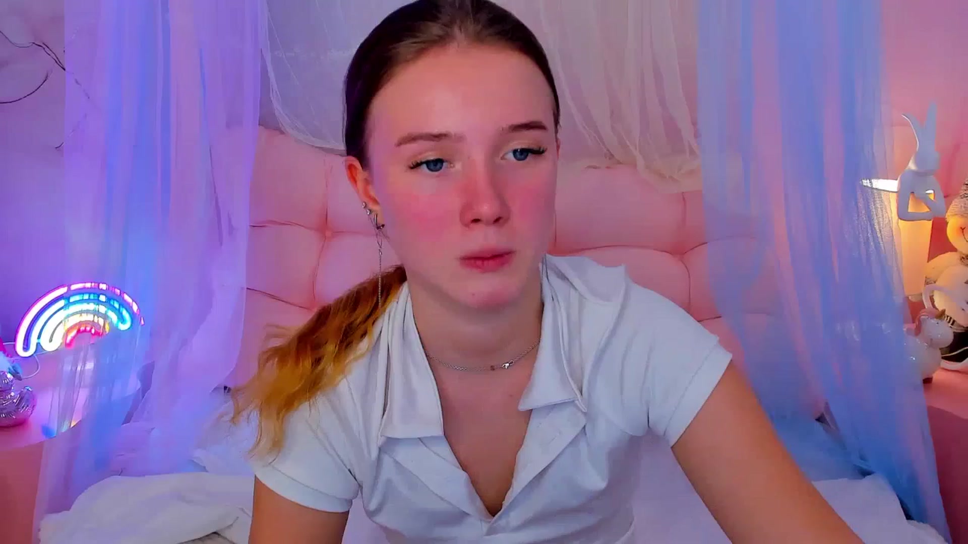 Gallery image thumbnail from Beatrizz's myfreecams stream on, 12/26/2025, 13:01 image 4 of 20