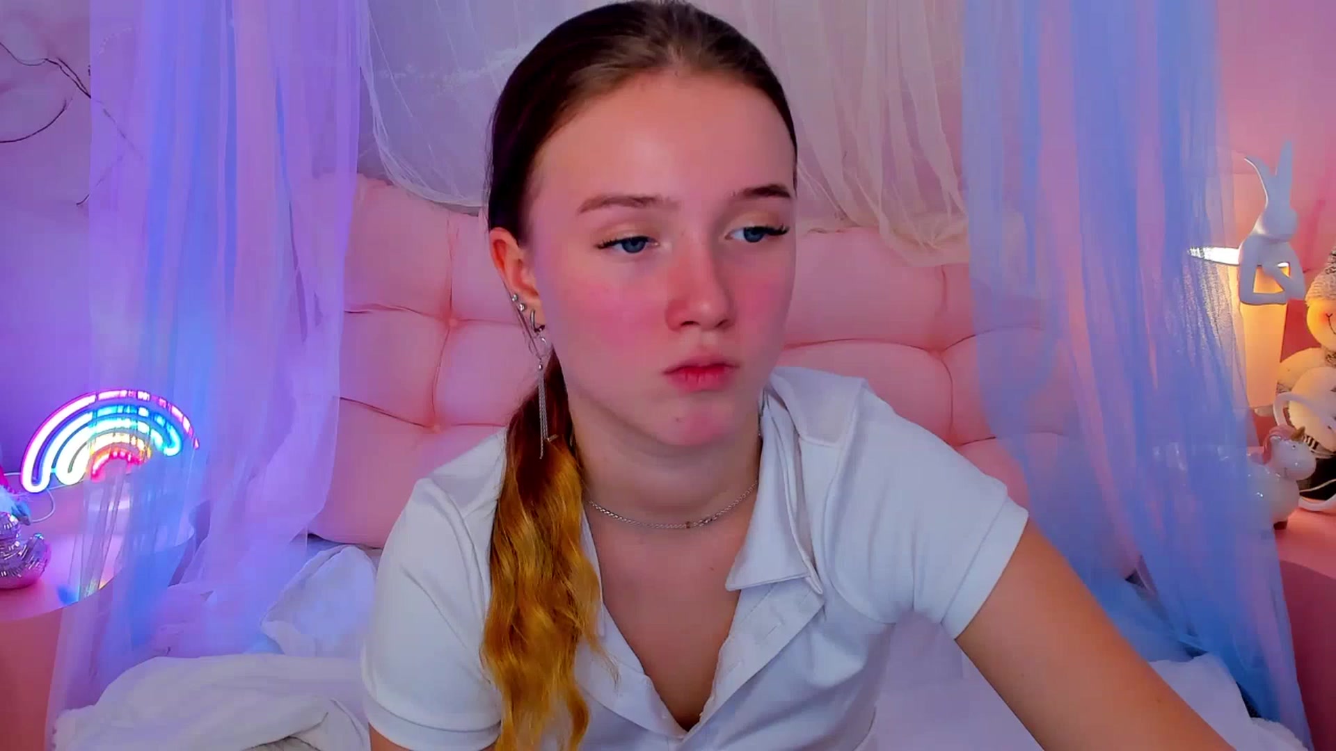 Gallery image thumbnail from Beatrizz's myfreecams stream on, 12/26/2025, 13:01 image 10 of 20