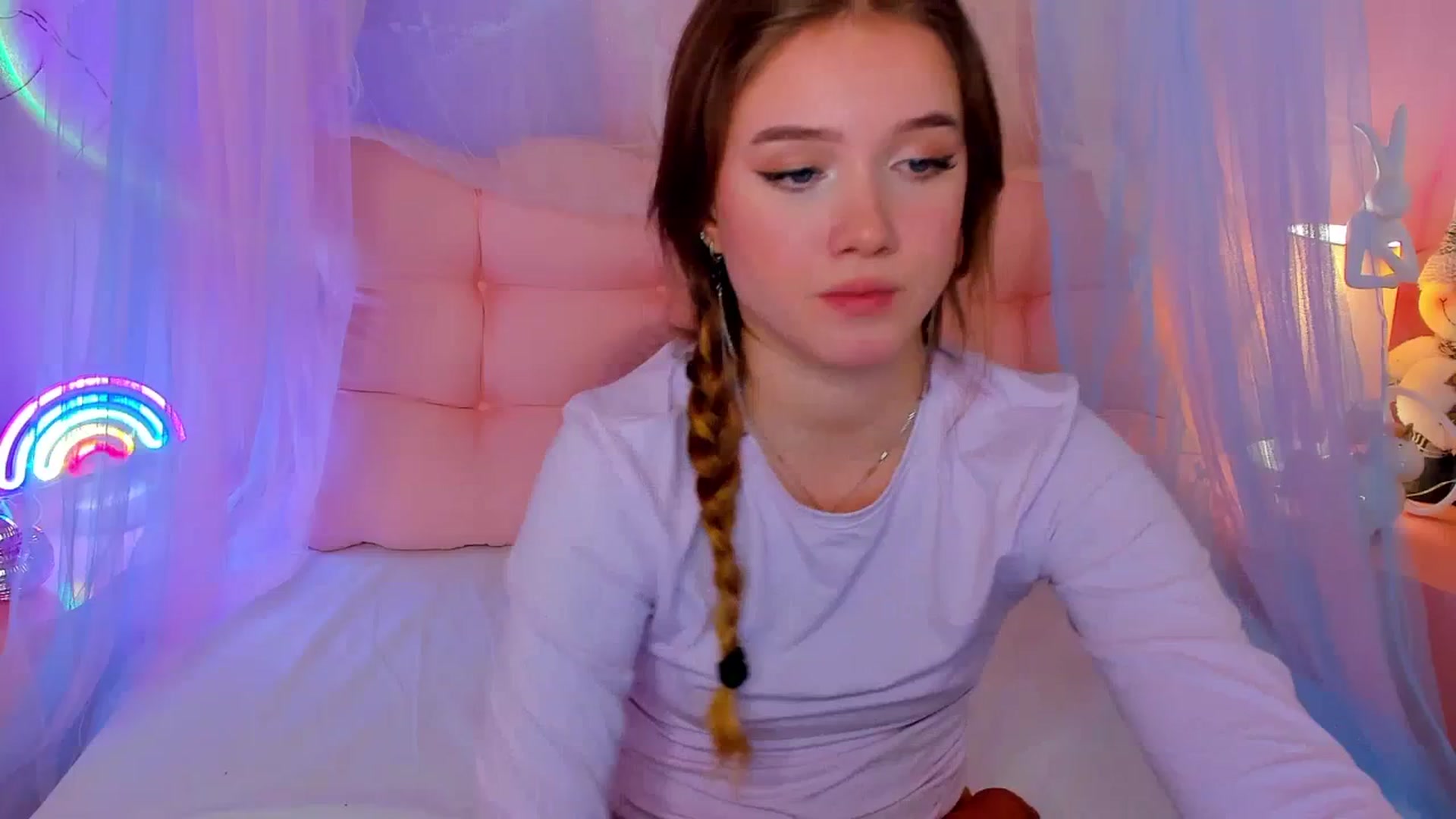 Gallery image thumbnail from Beatrizz's myfreecams stream on, 12/29/2025, 09:31 image 2 of 20