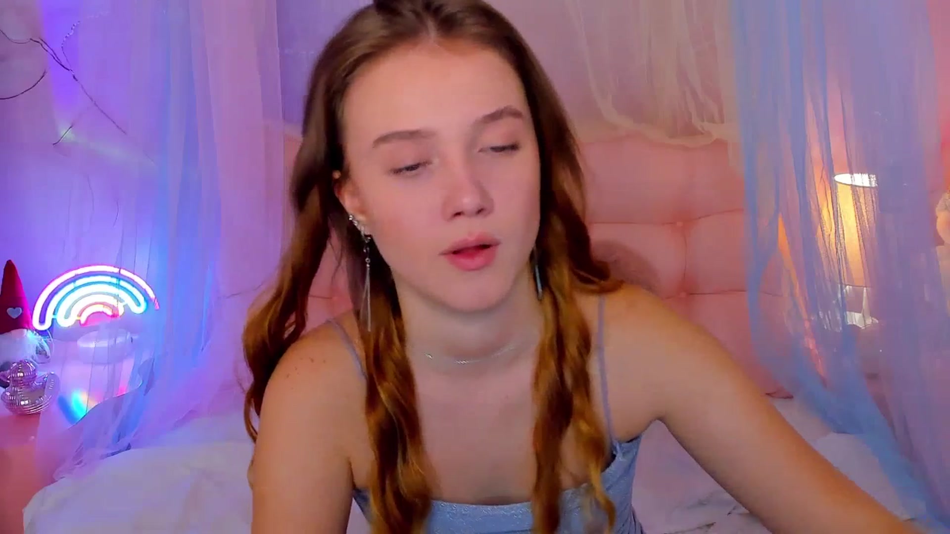 Gallery image thumbnail from Beatrizz's myfreecams stream on, 12/30/2025, 07:12 image 18 of 20