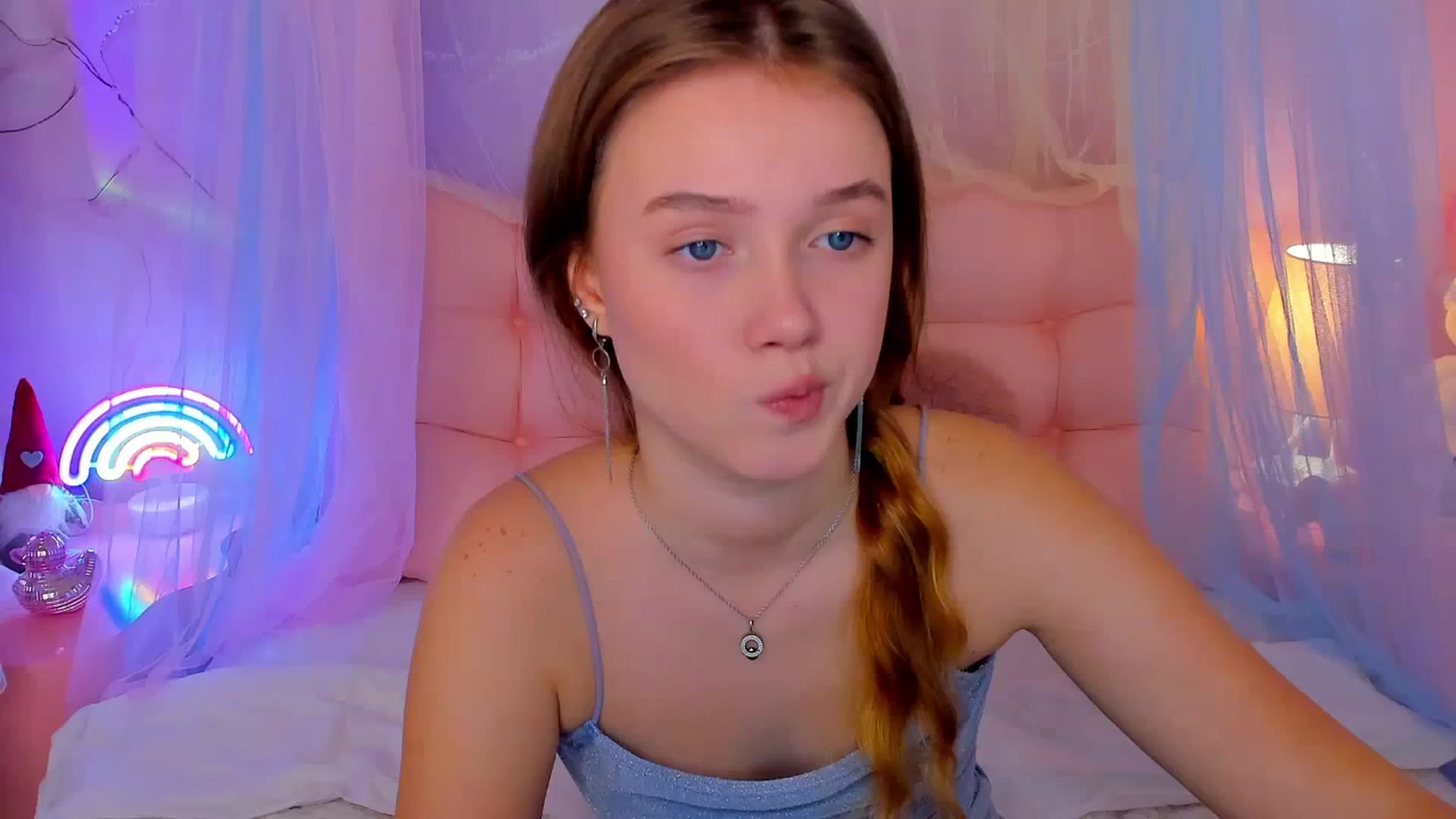 Gallery image thumbnail from Beatrizz's myfreecams stream on, 12/30/2025, 08:24 image 13 of 20