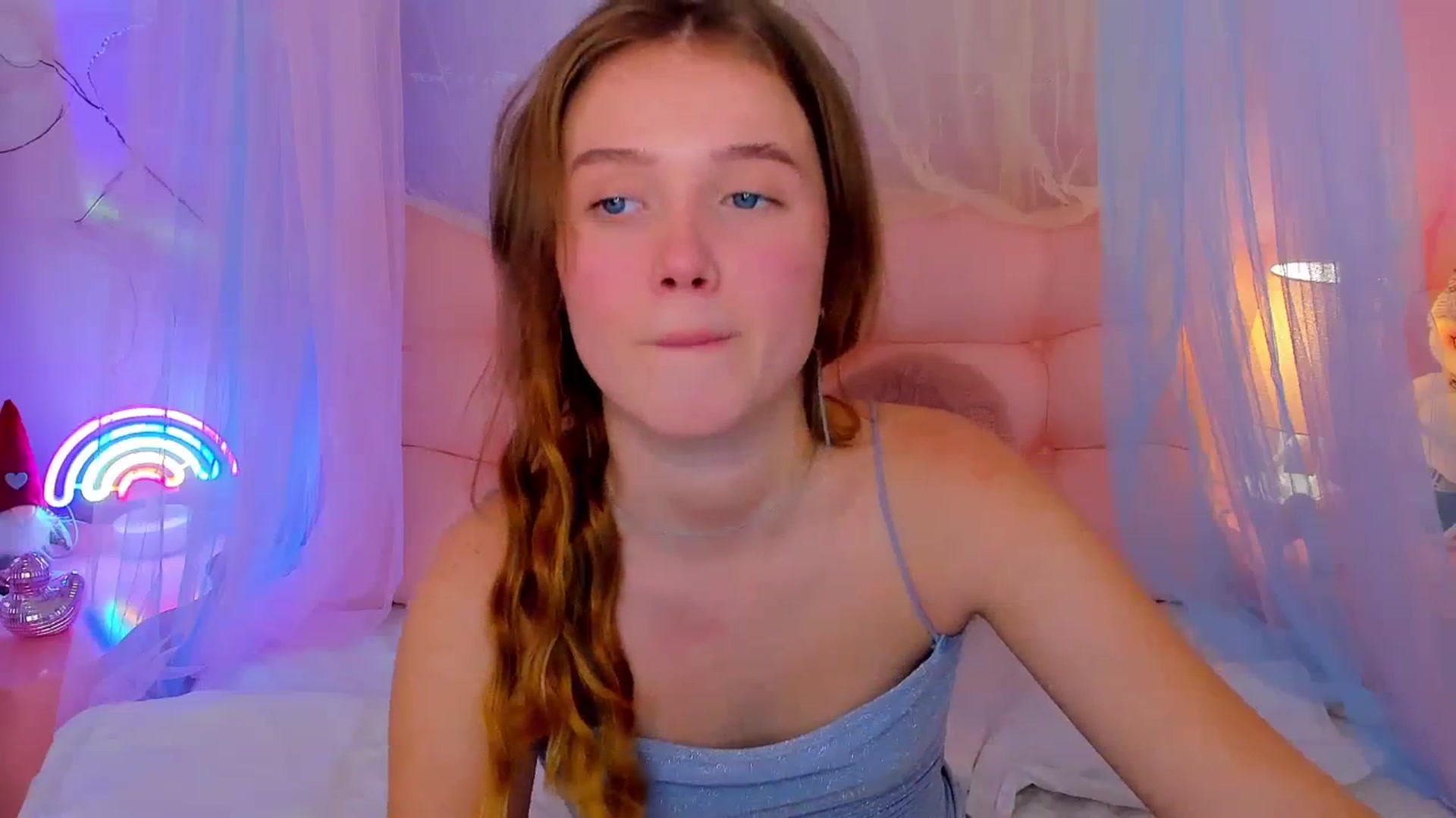 Gallery image thumbnail from Beatrizz's myfreecams stream on, 12/30/2025, 10:36 image 16 of 20