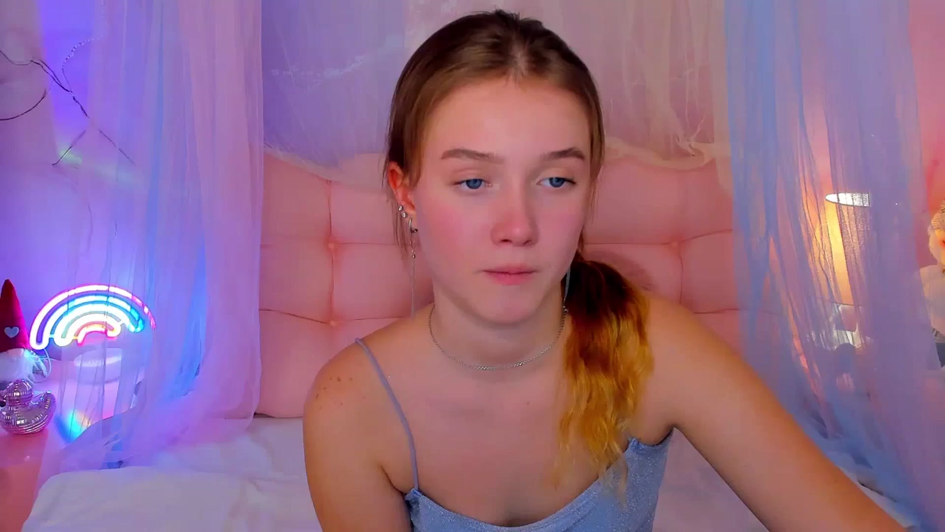Gallery image thumbnail from Beatrizz's myfreecams stream on, 12/30/2025, 11:38 image 15 of 20