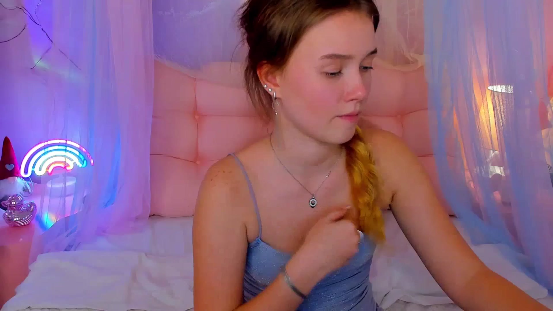 Gallery image thumbnail from Beatrizz's myfreecams stream on, 12/30/2025, 12:46 image 17 of 20