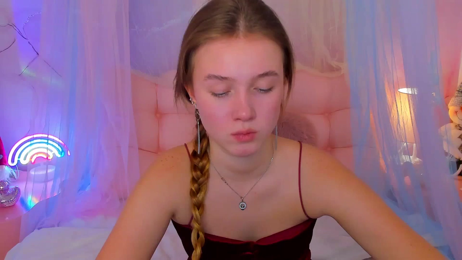 Gallery image thumbnail from Beatrizz's myfreecams stream on, 12/31/2025, 08:54 image 14 of 20