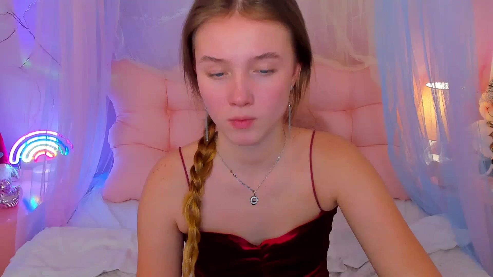 Gallery image thumbnail from Beatrizz's myfreecams stream on, 12/31/2025, 10:00 image 2 of 20