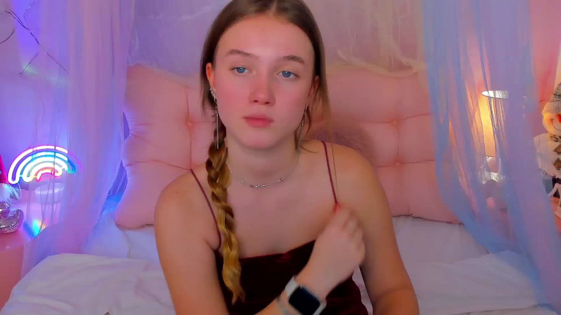 Gallery image thumbnail from Beatrizz's myfreecams stream on, 12/31/2025, 11:01 image 13 of 20