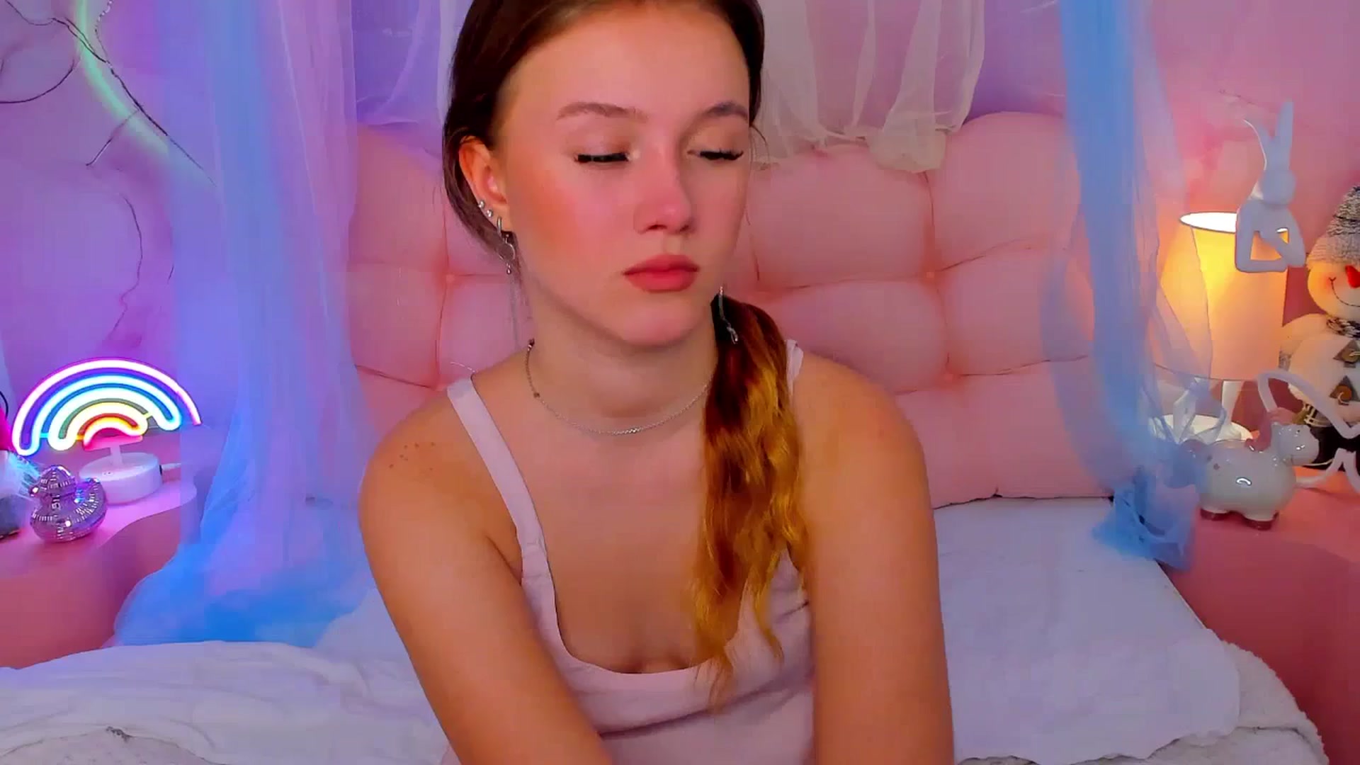 Gallery image thumbnail from Beatrizz's myfreecams stream on, 01/03/2026, 07:01 image 1 of 20