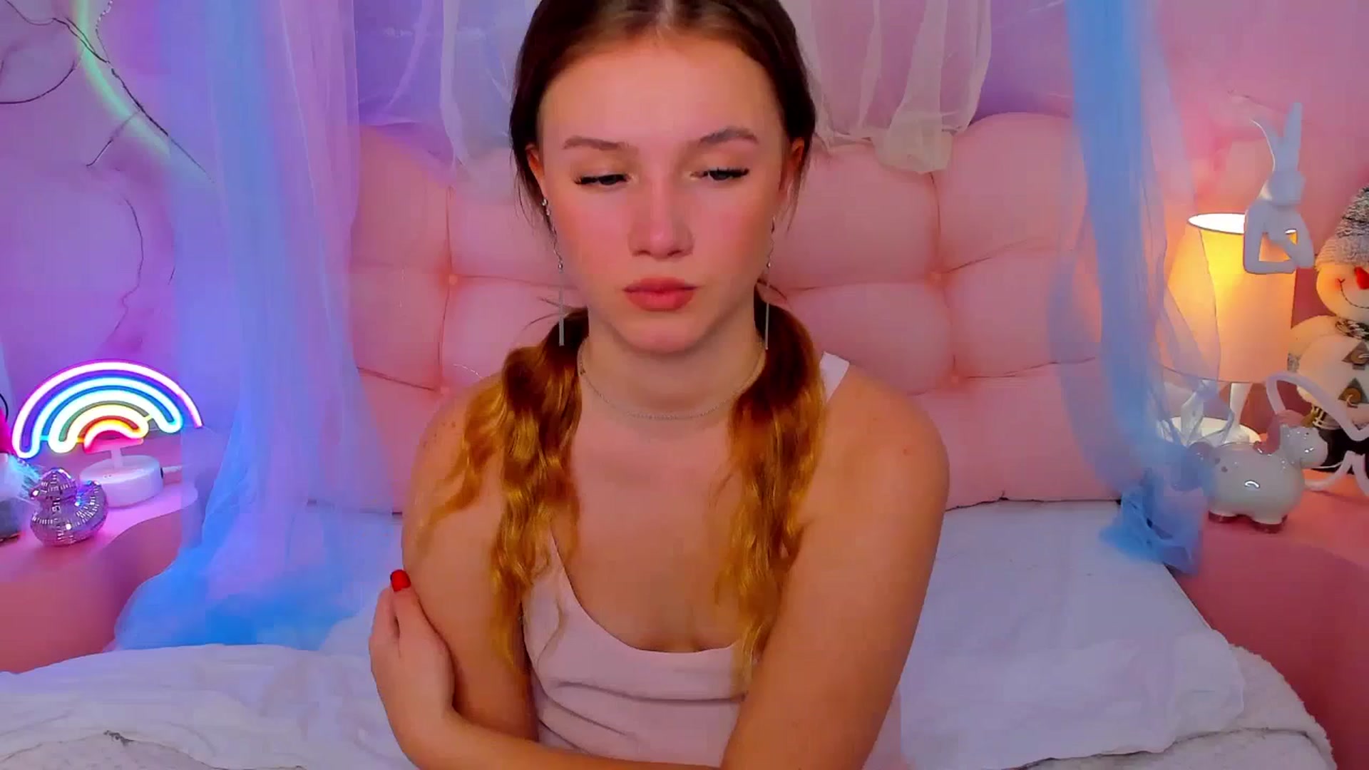 Gallery image thumbnail from Beatrizz's myfreecams stream on, 01/03/2026, 07:01 image 10 of 20
