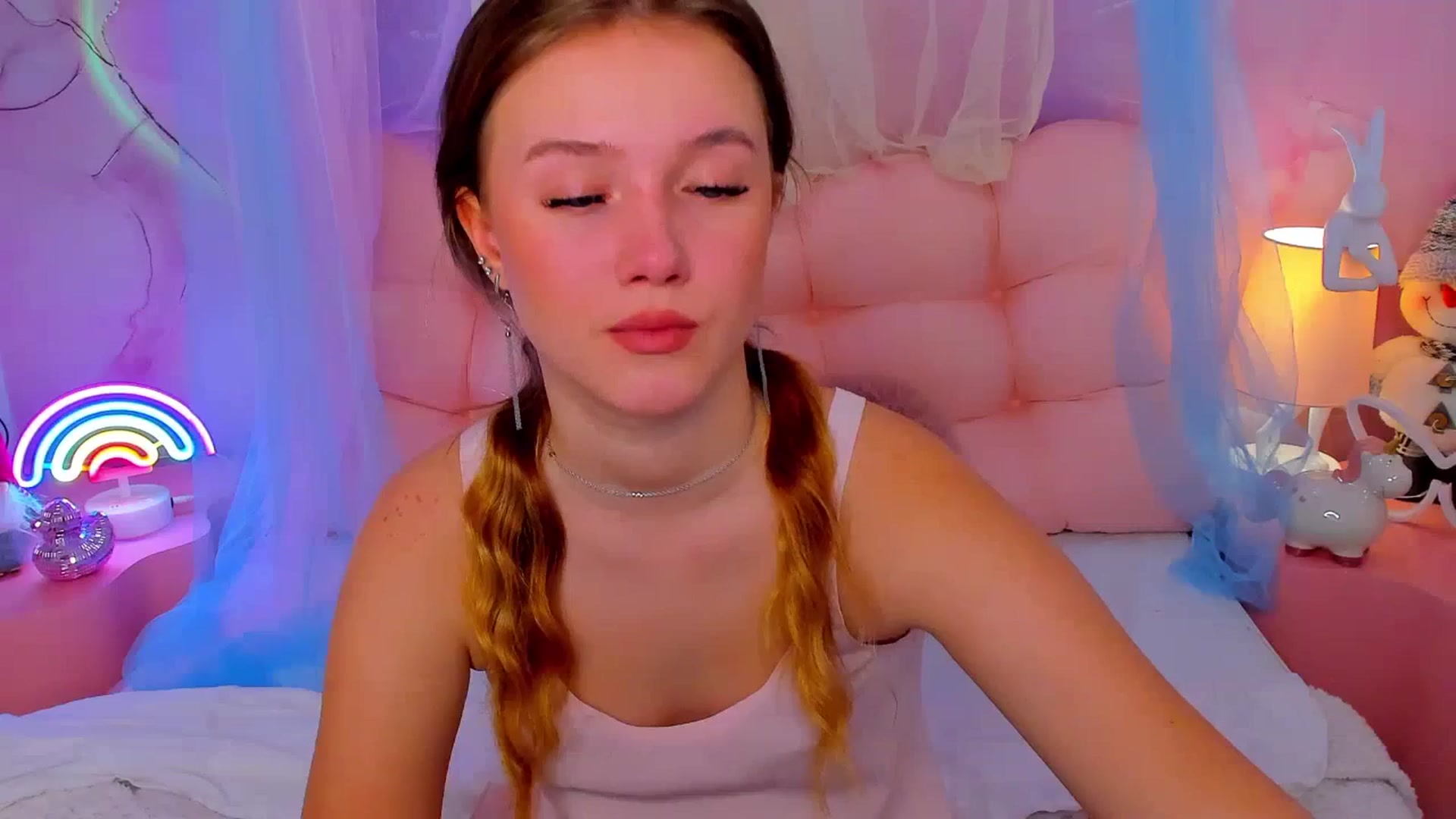 Gallery image thumbnail from Beatrizz's myfreecams stream on, 01/03/2026, 07:01 image 6 of 20