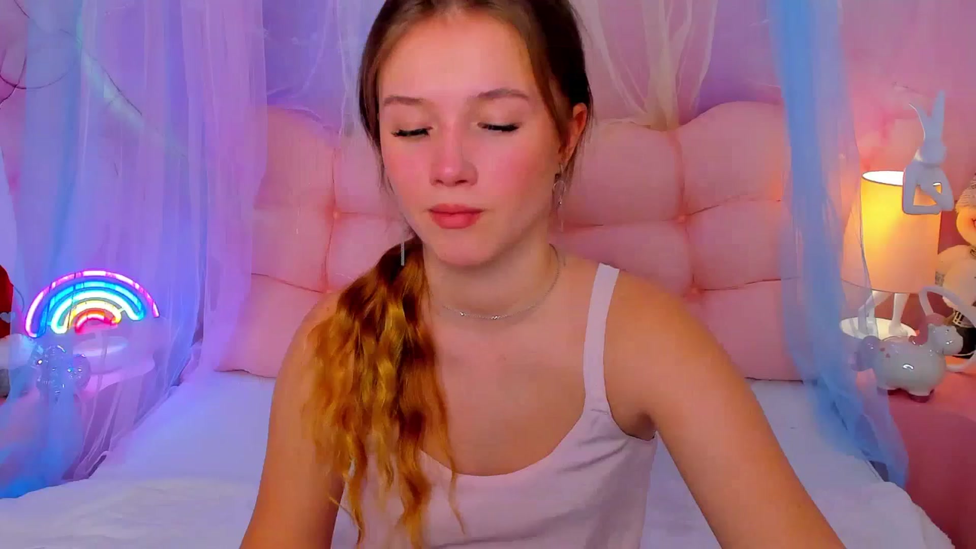 Gallery image thumbnail from Beatrizz's myfreecams stream on, 01/03/2026, 07:47 image 7 of 20