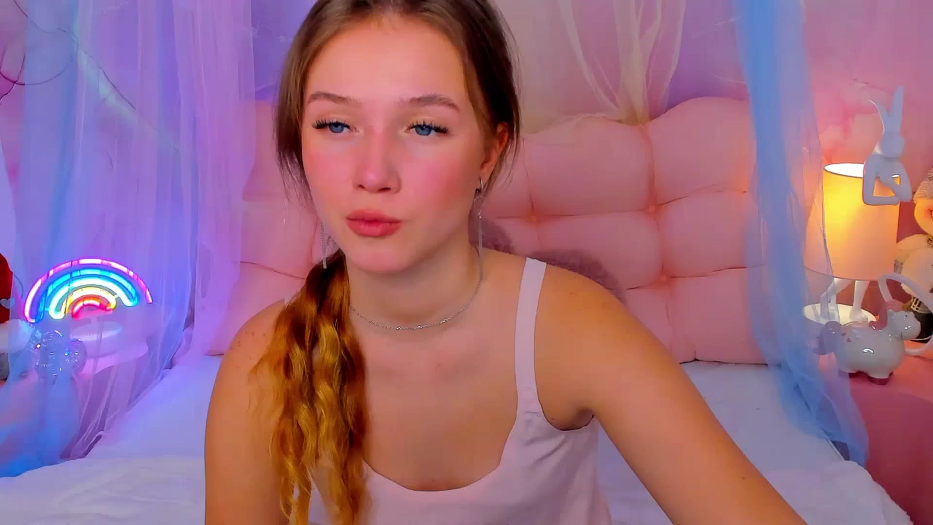 Gallery image thumbnail from Beatrizz's myfreecams stream on, 01/03/2026, 07:47 image 2 of 20